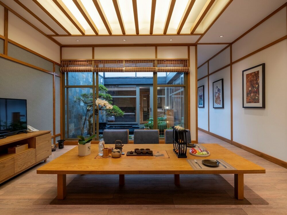 Washitsu Omoteashi with Public Onsen