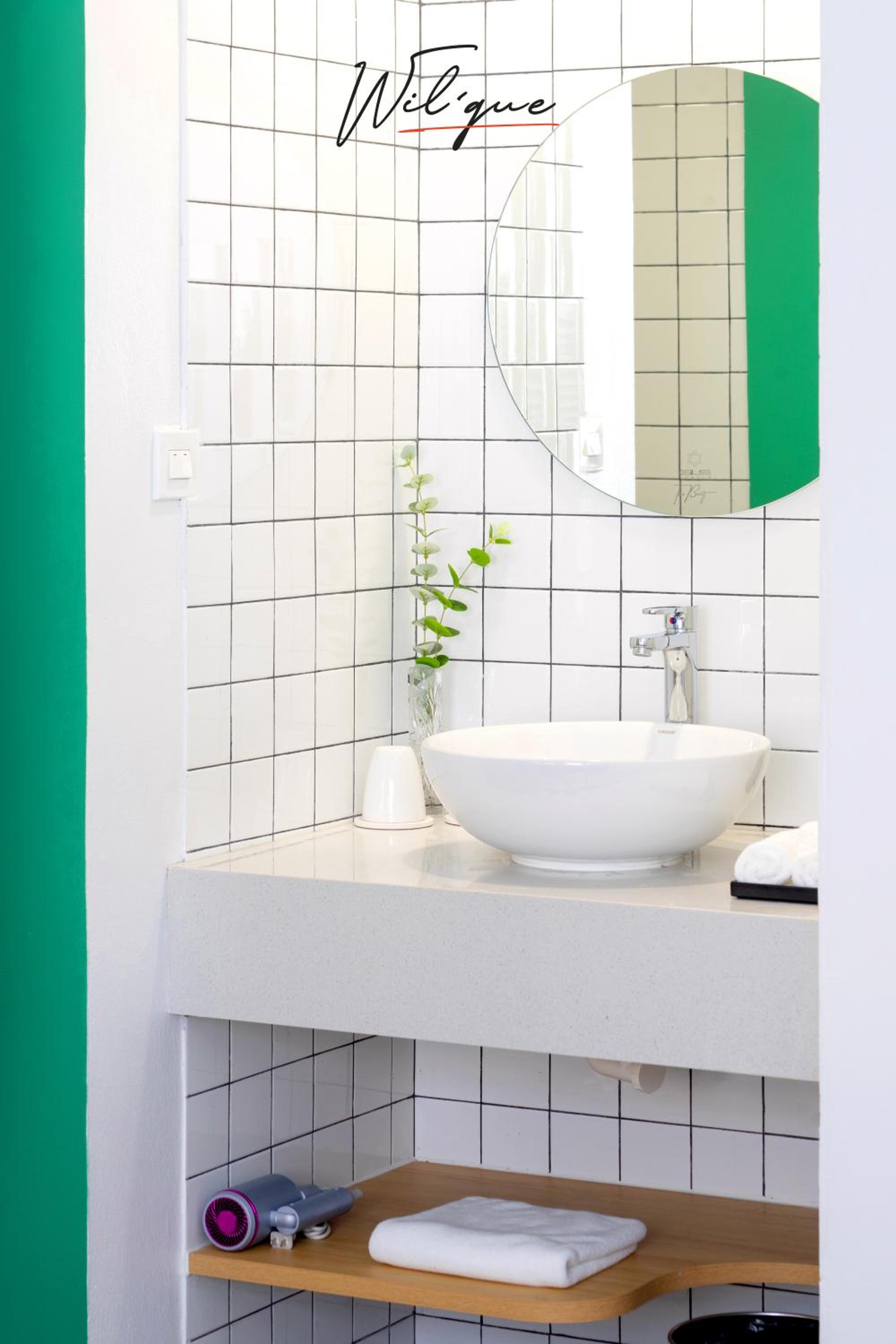 Executive King or Twin City View with Balcony