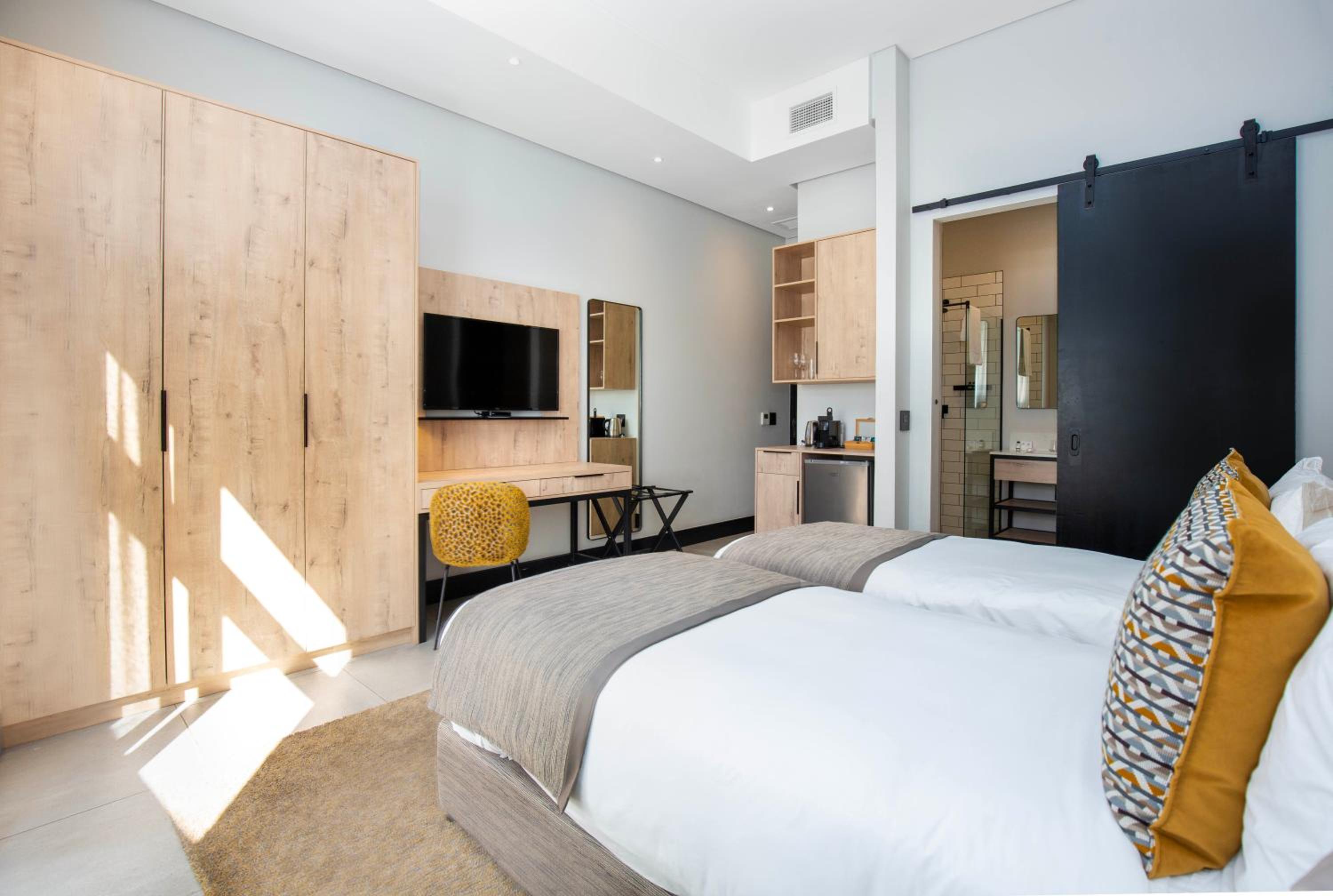 Superior Double or Twin Room with Terrace