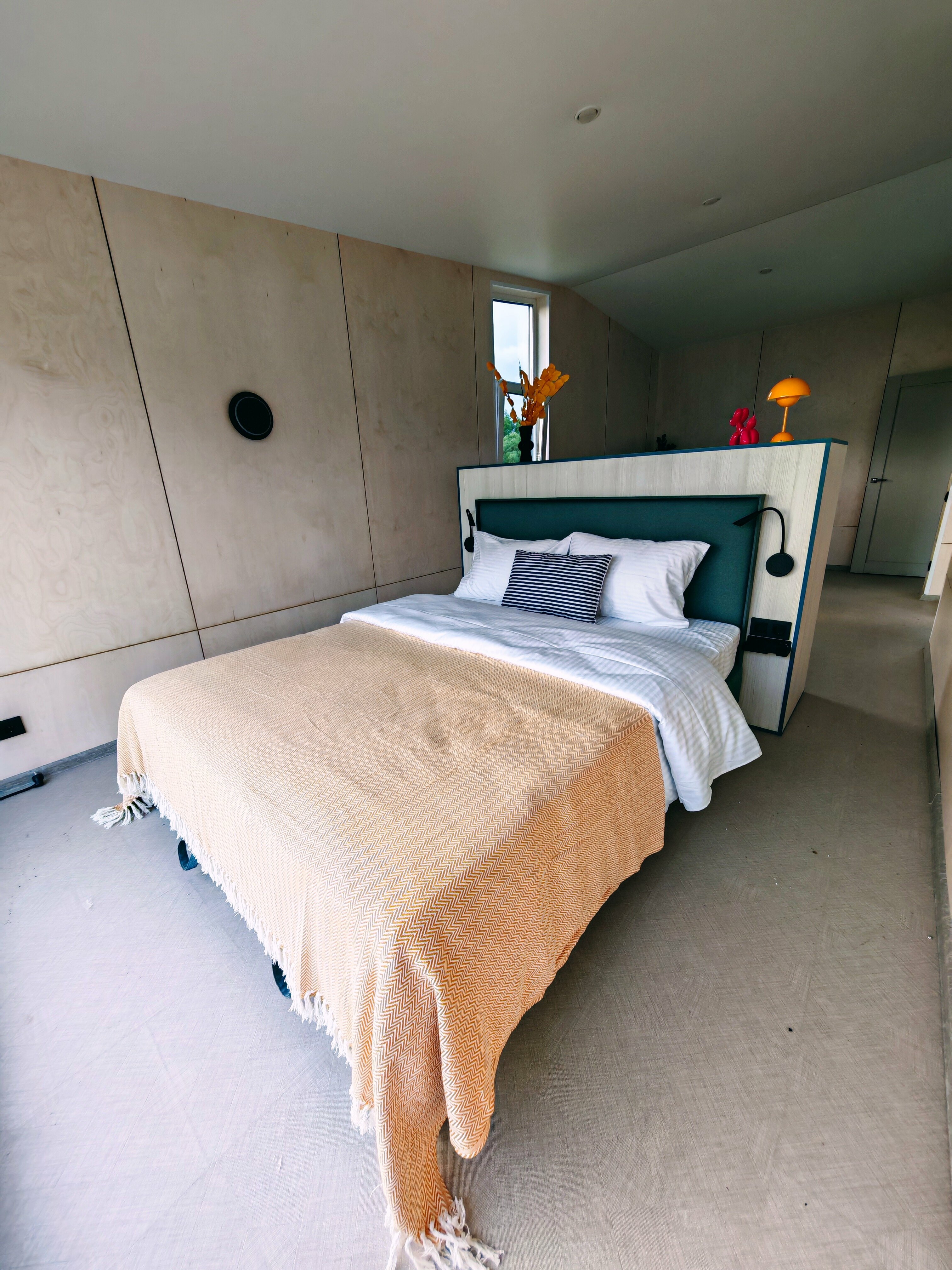 Катамаран с купелью