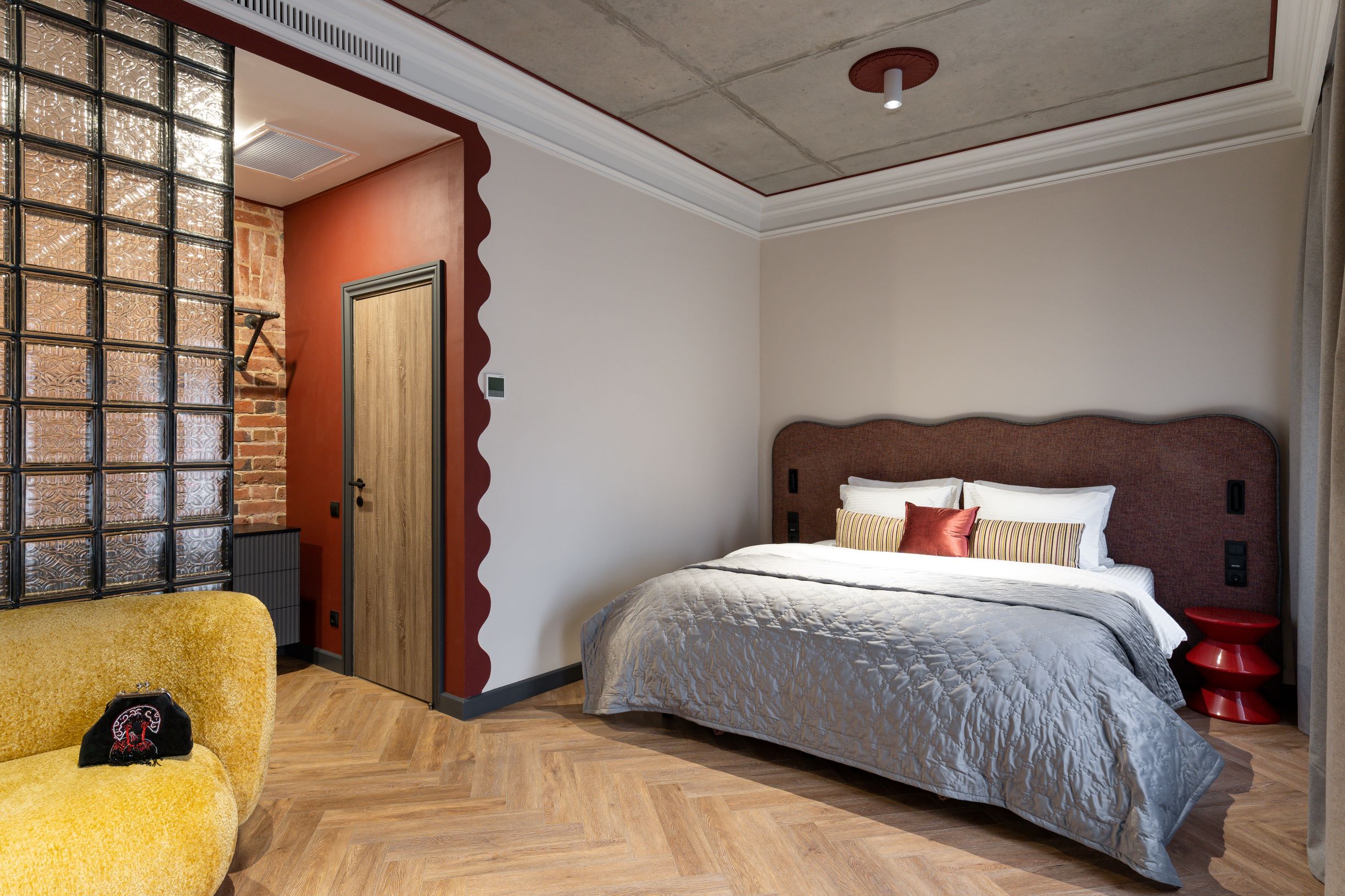 Джуниор сьют с дополнительным спальным местом