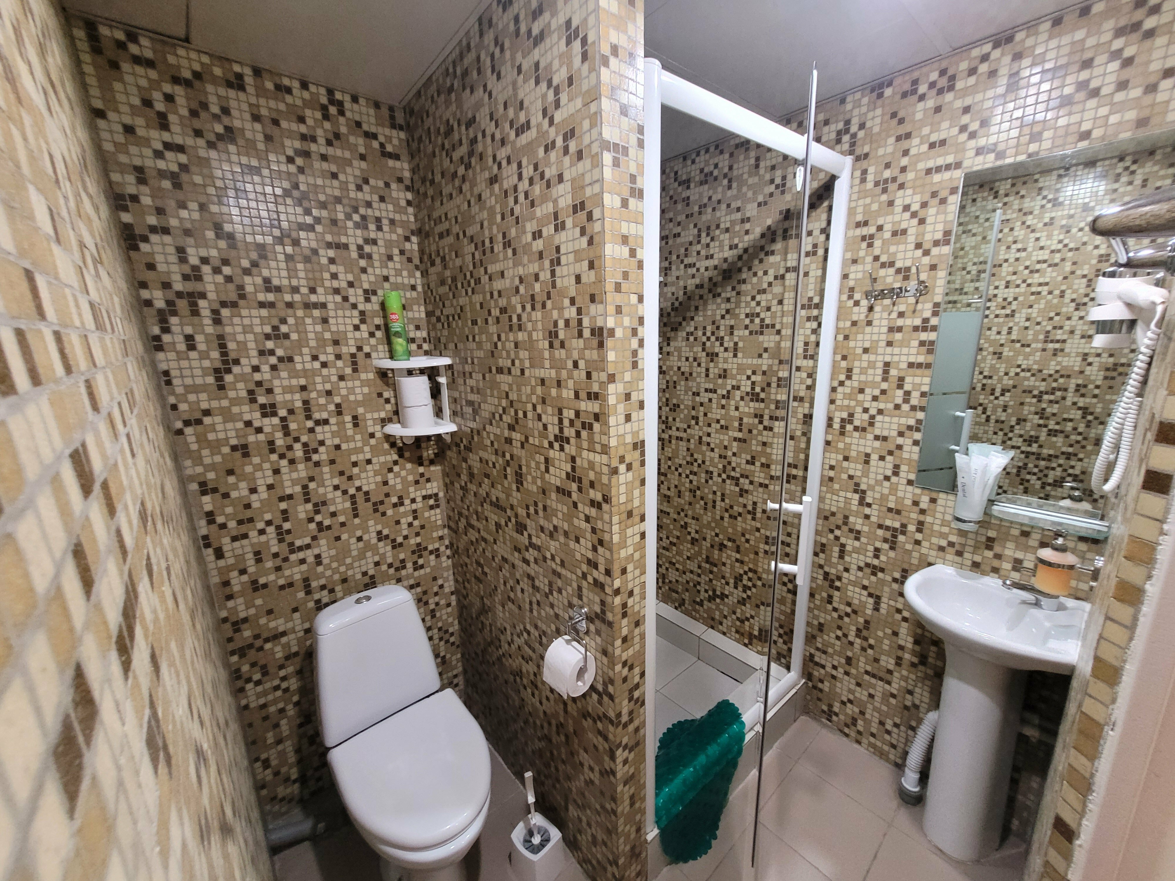 Трехместный номер с видом на горы