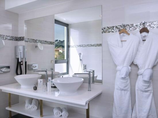 Junior Suite - Park View