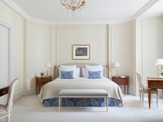 Prestige Room