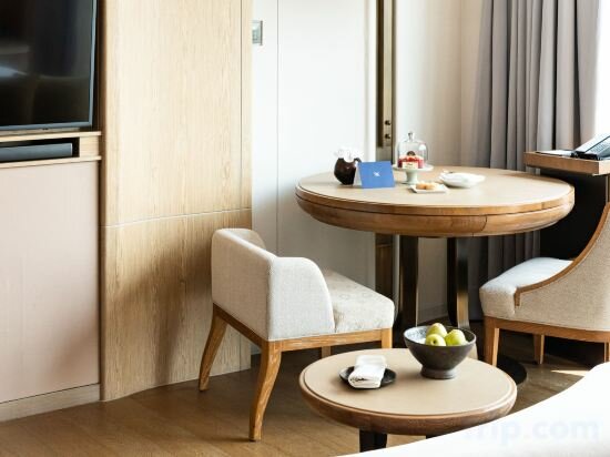 Deluxe Twin Room with City View