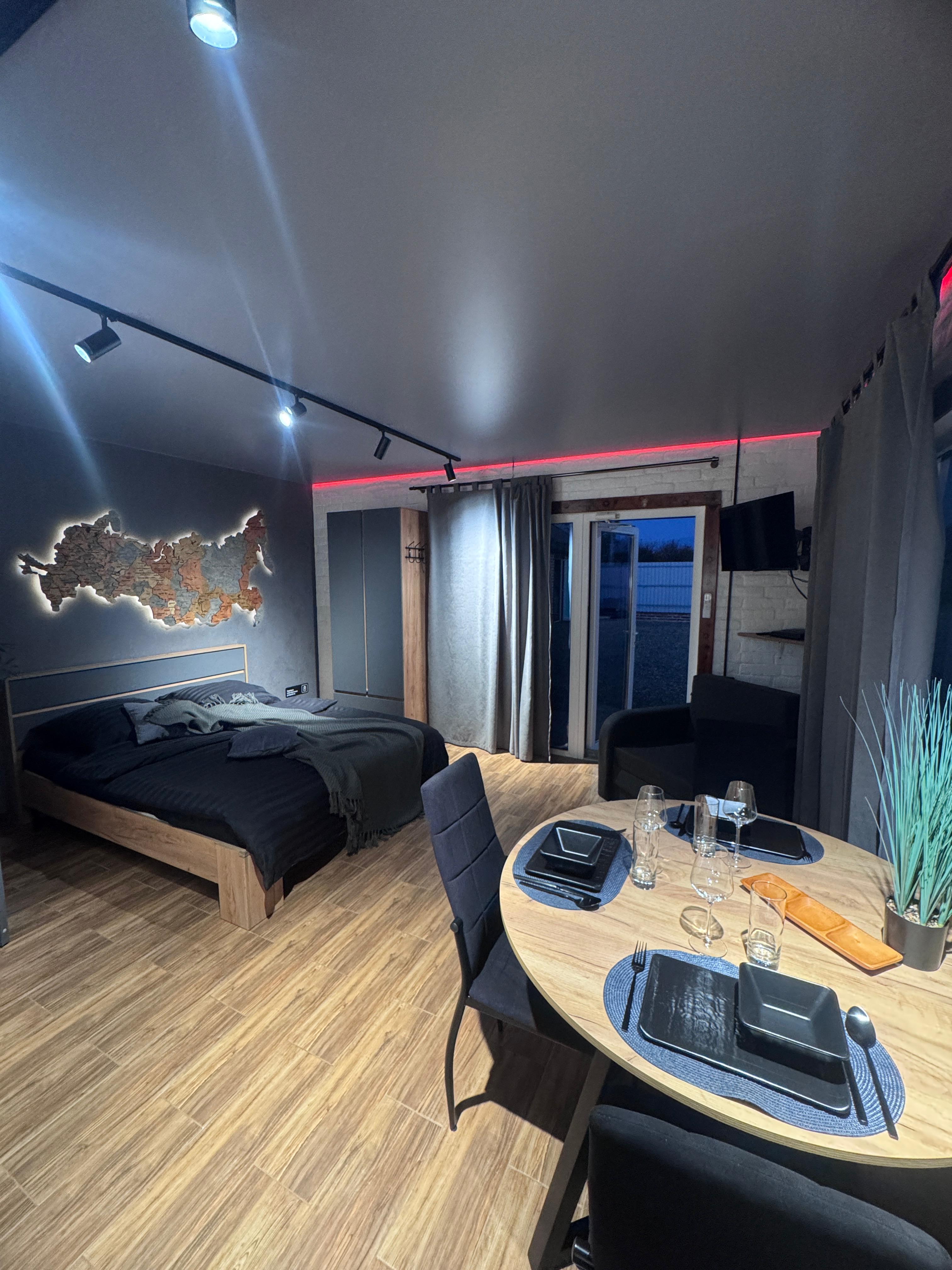 Дом с собственным бассейном