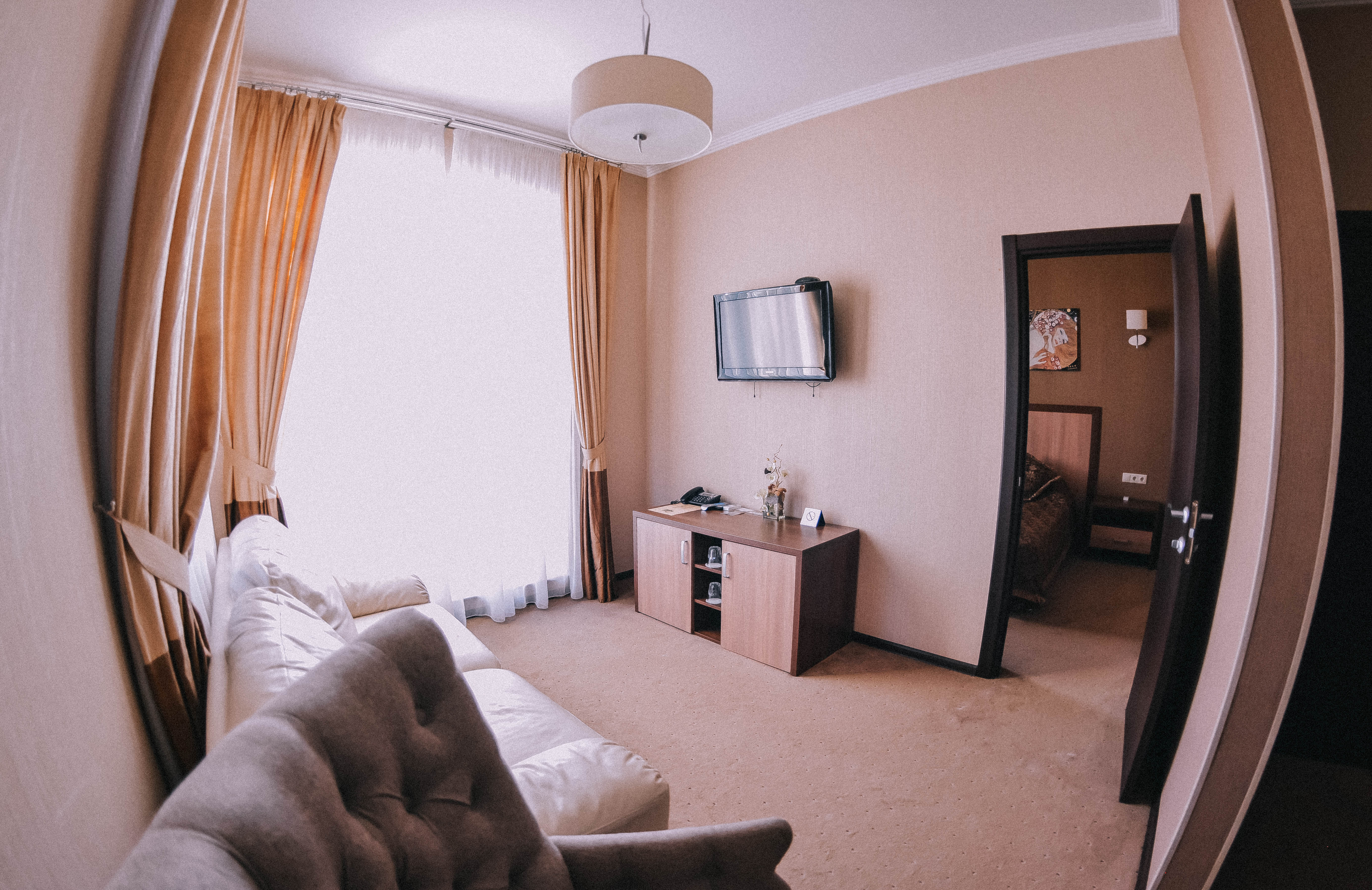 Люкс с балконом