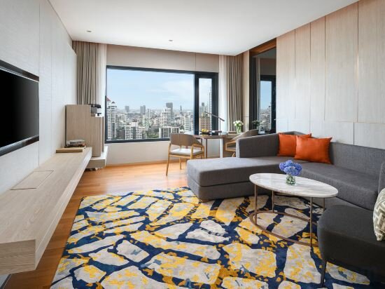 Nikko Executive King Suite