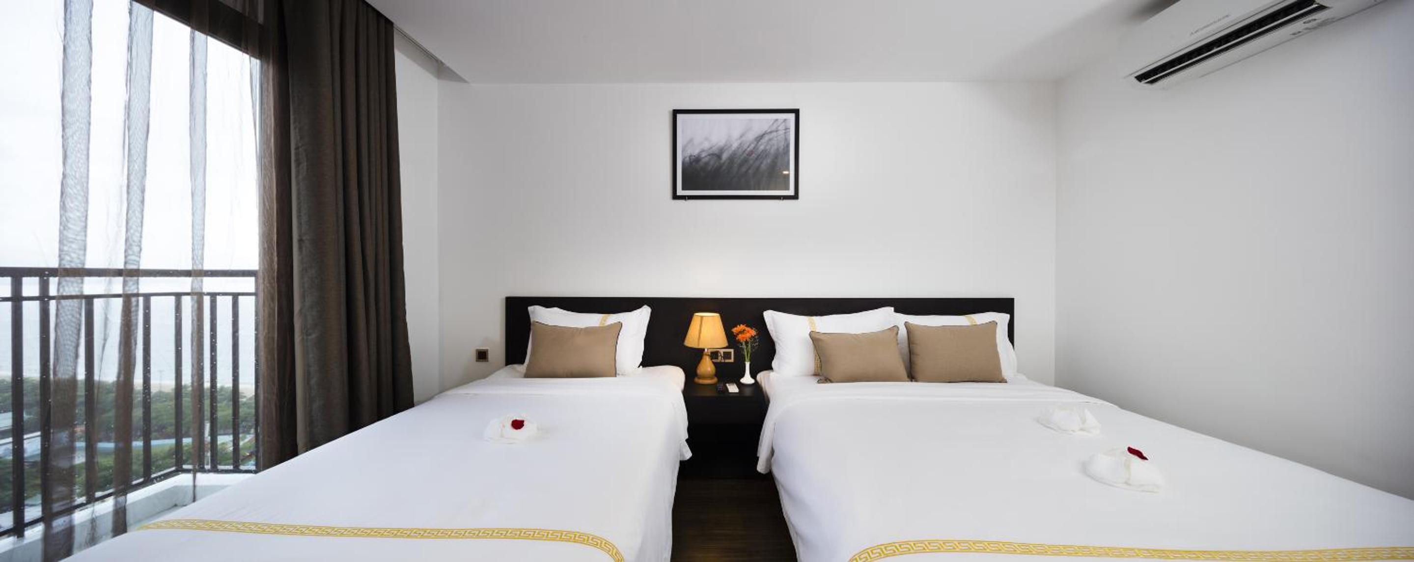 Twin Room with Balcony