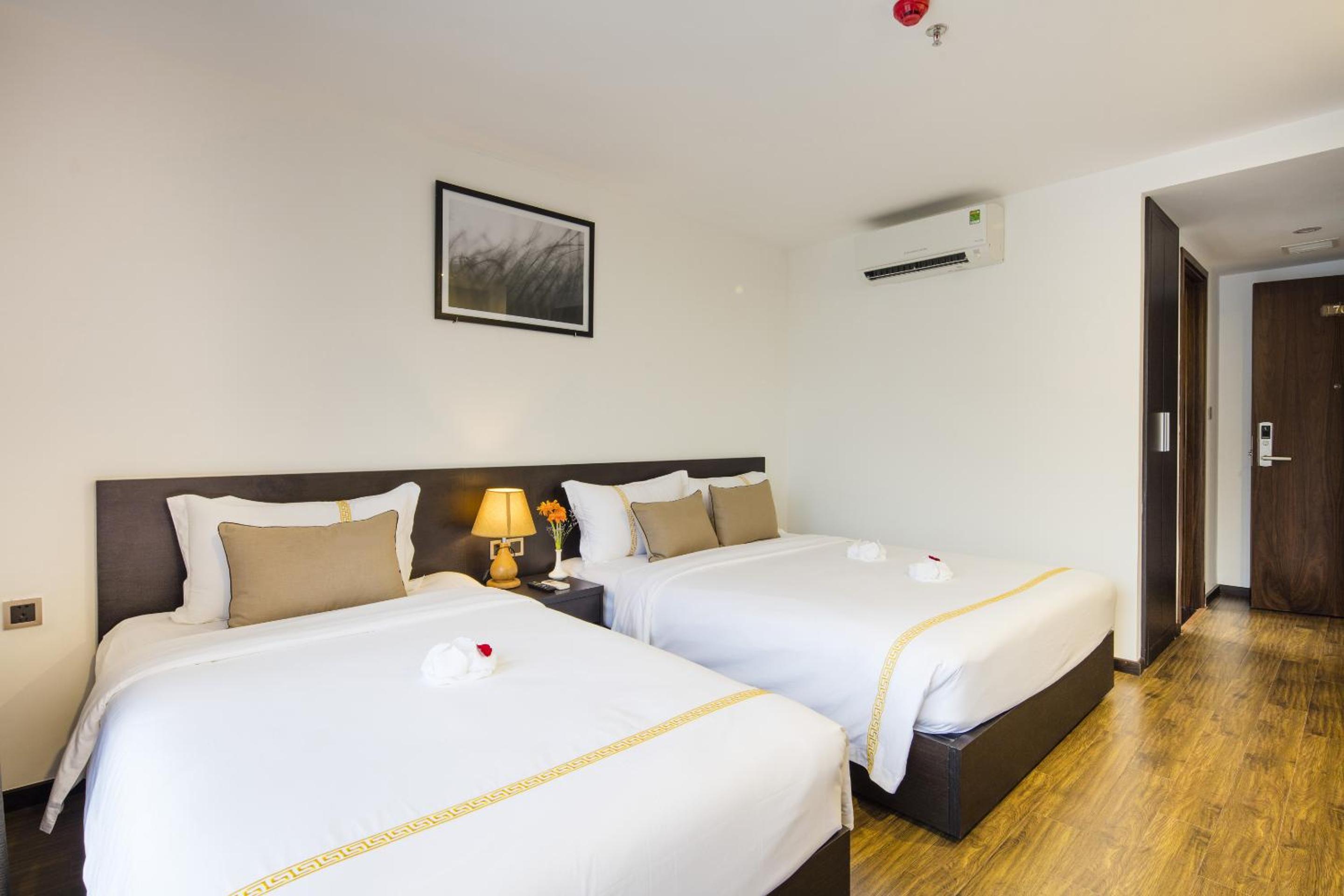 Twin Room with Balcony