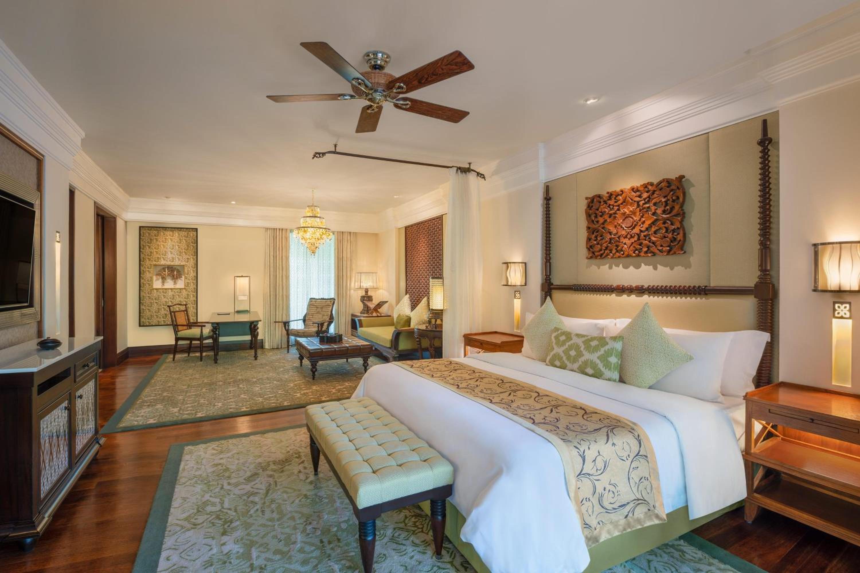 St Regis Pool Villa Suite, 1 Bedroom Suite, 1 King, Plunge pool with Complimentary Airport Transfer