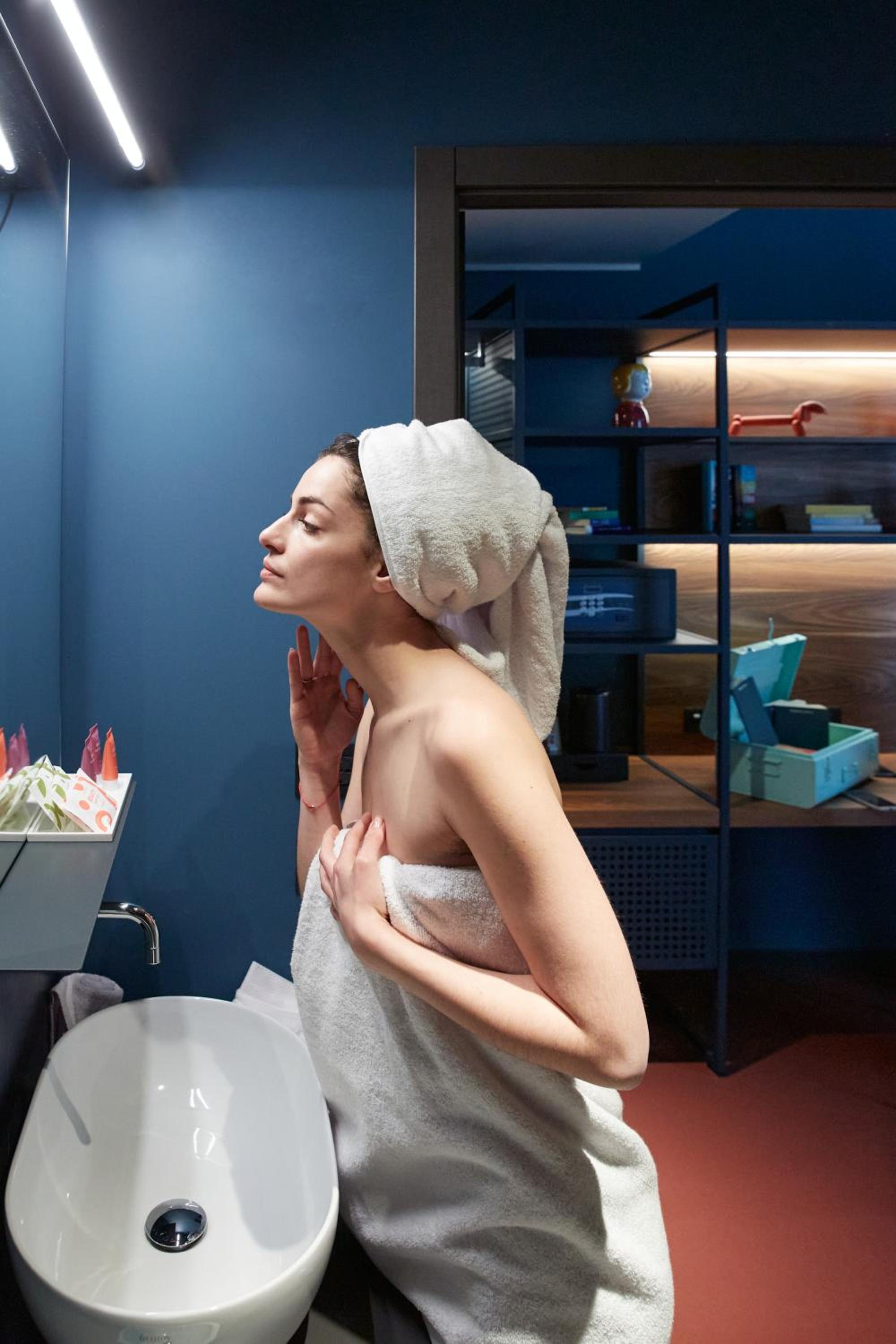 Creator - King Size Bed