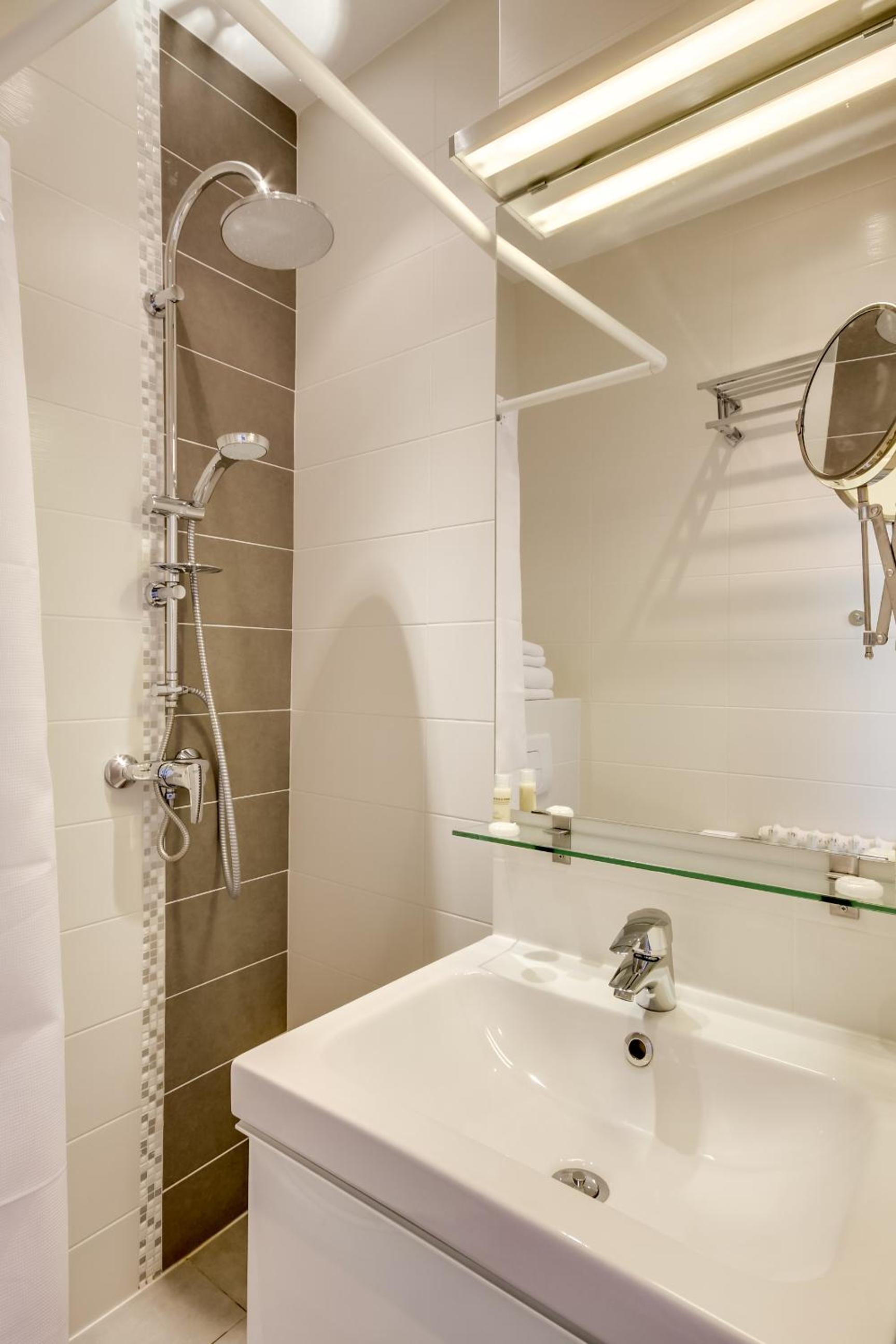 Twin Room with Extra Bed