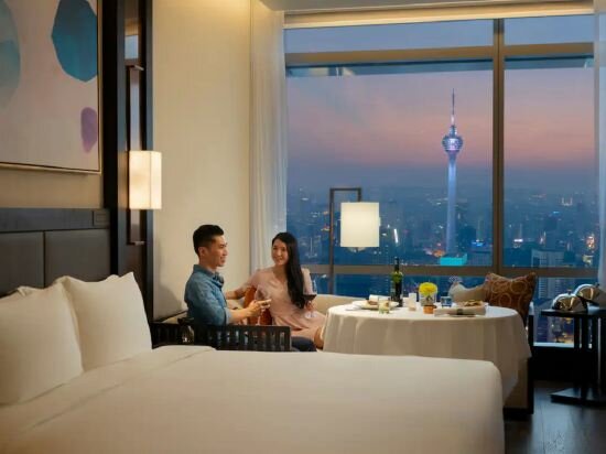 Signature Sky Retreat King Room