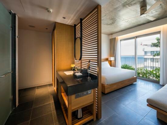 Superior Double Room with Balcony