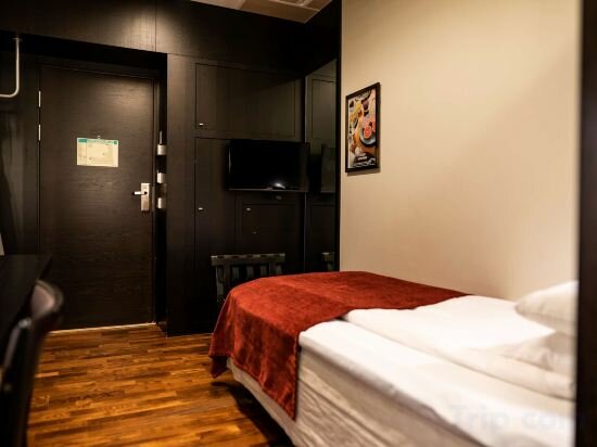 Single Room Without Window