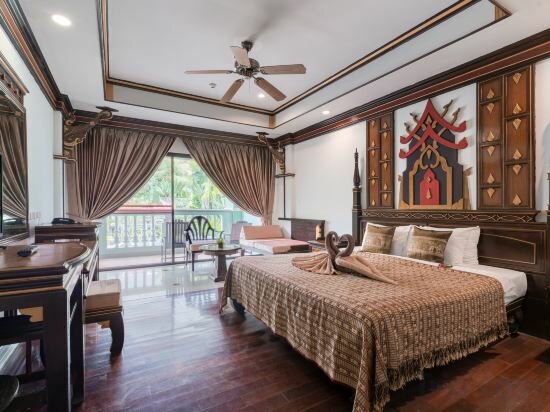 Deluxe Double Room With Pool View