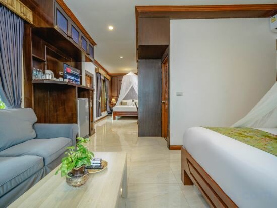 Family Room with Side Sea View