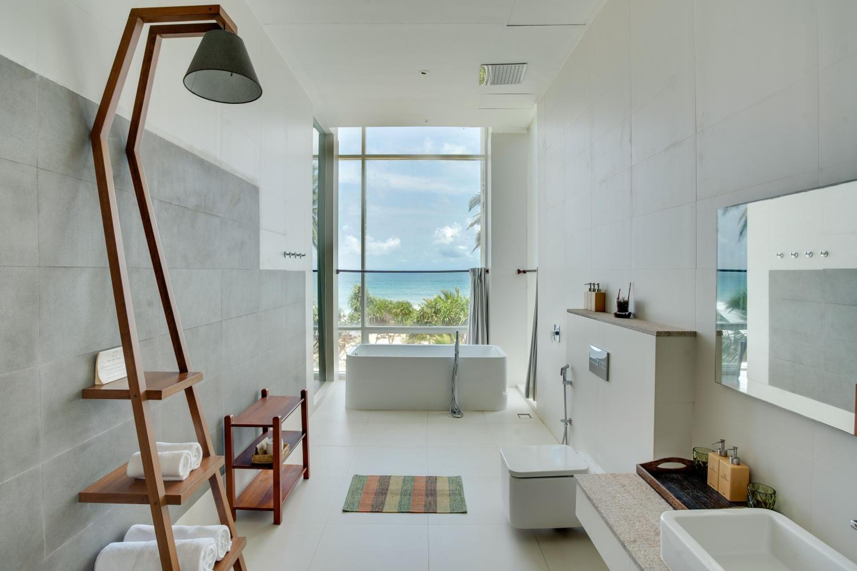 Mora - Deluxe Room with Ocean View