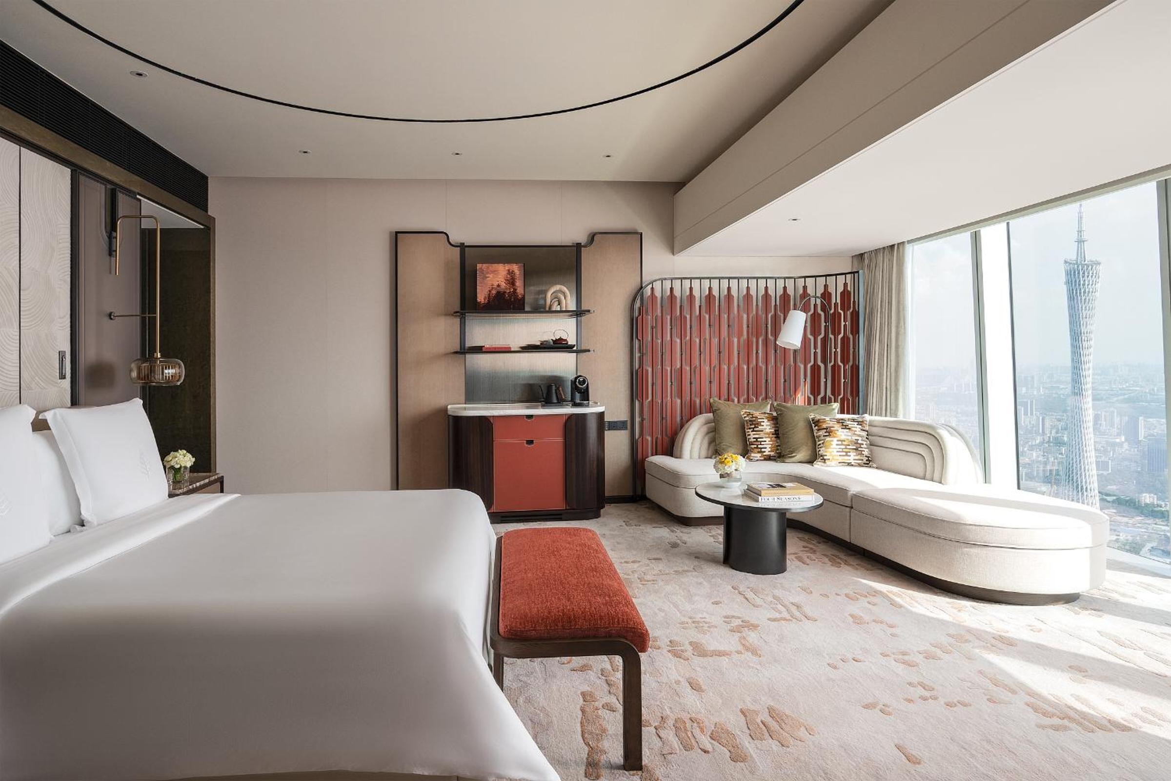 Canton Tower View Room King