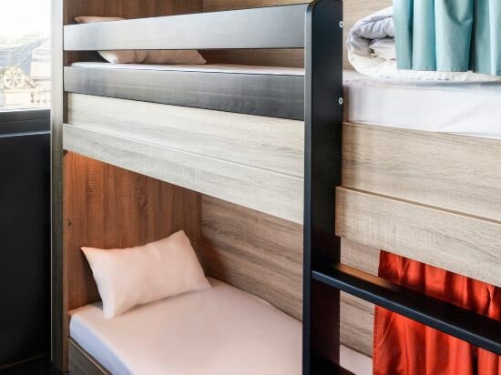 Bed In Dormitory Of 4 With Private Bathroom