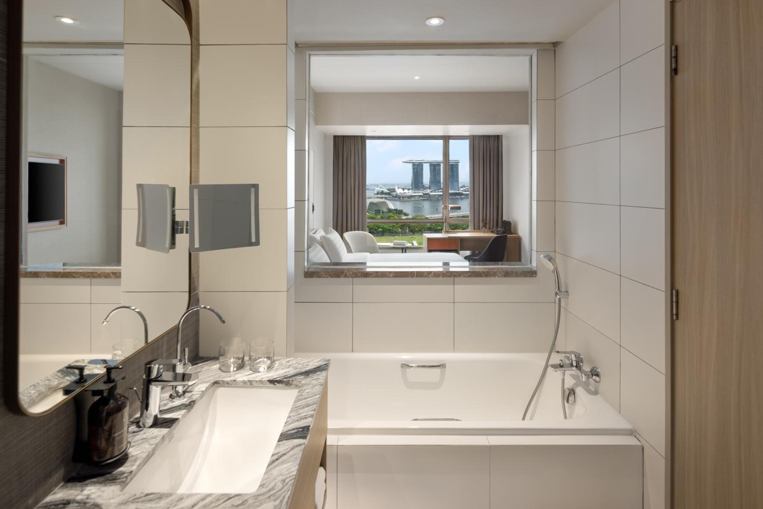 Executive Deluxe Suite