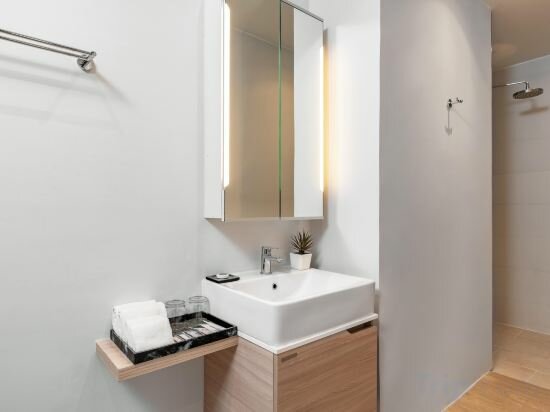 Grand Three Bedroom Suite Pool Terrace