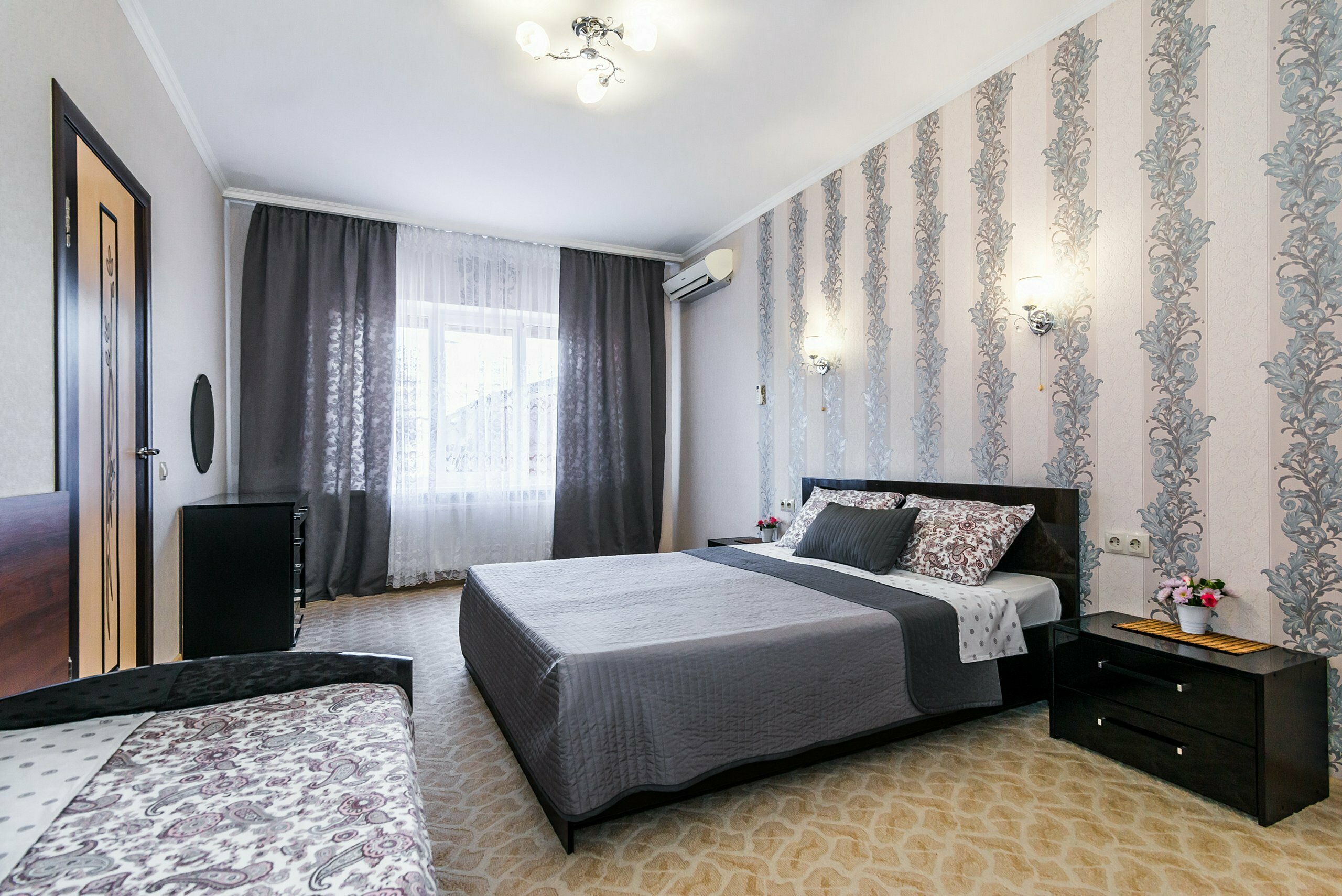 Улучшенный семейный номер