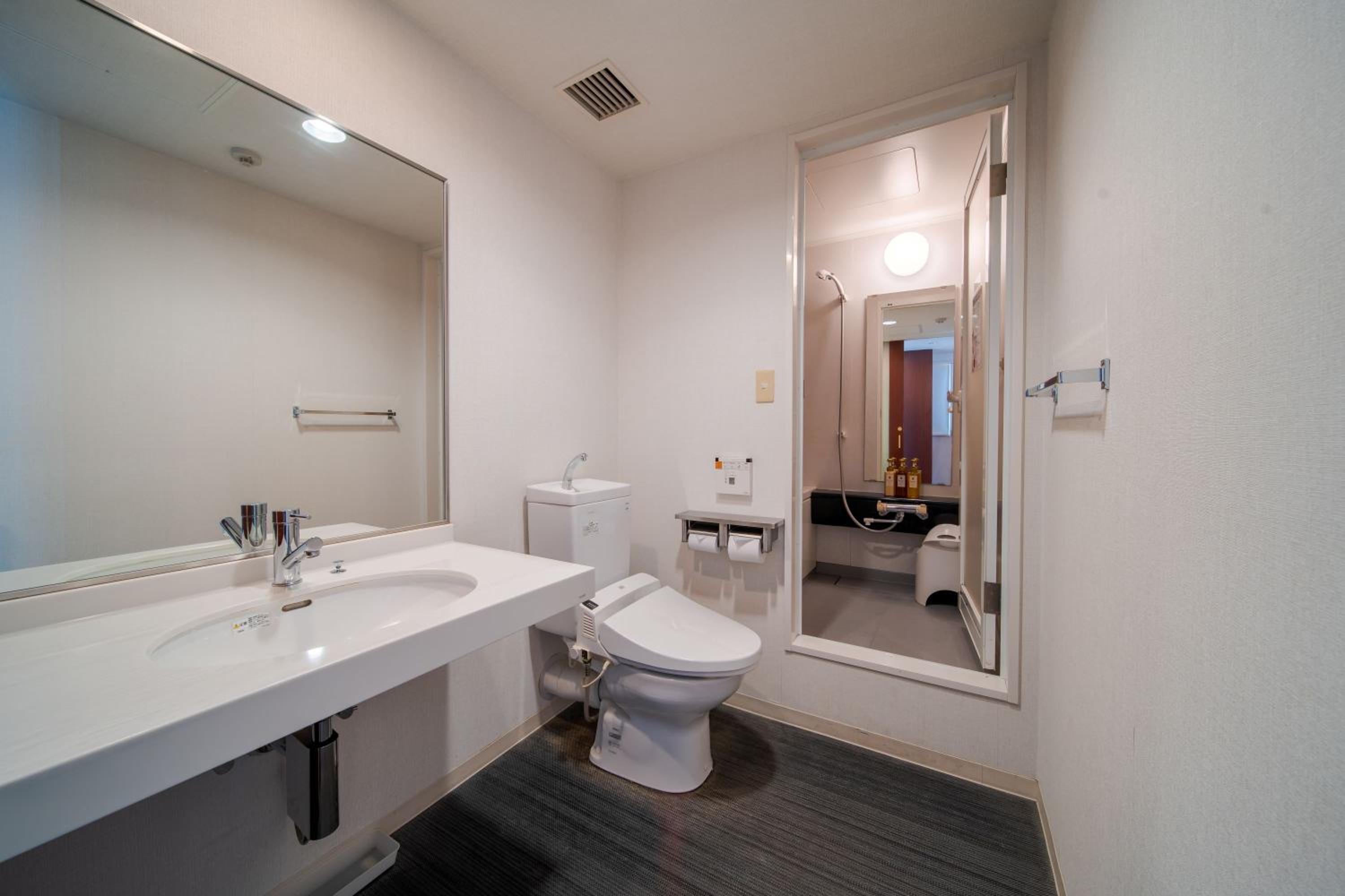 Twin Room - Non-Smoking