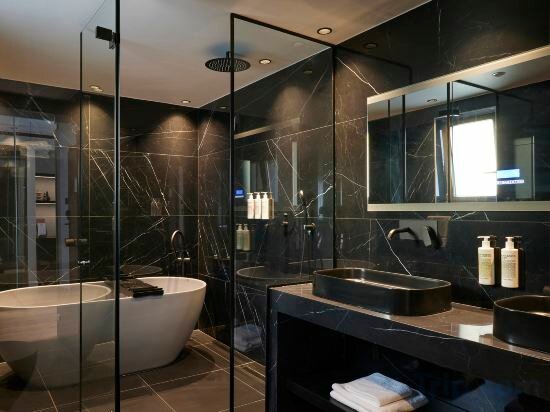 Teight Penthouse Suite