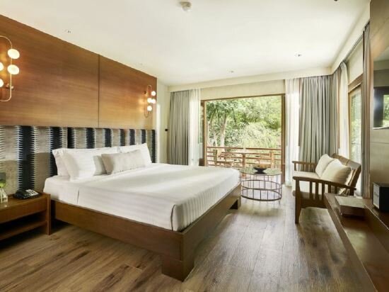 Boutique Garden Room
