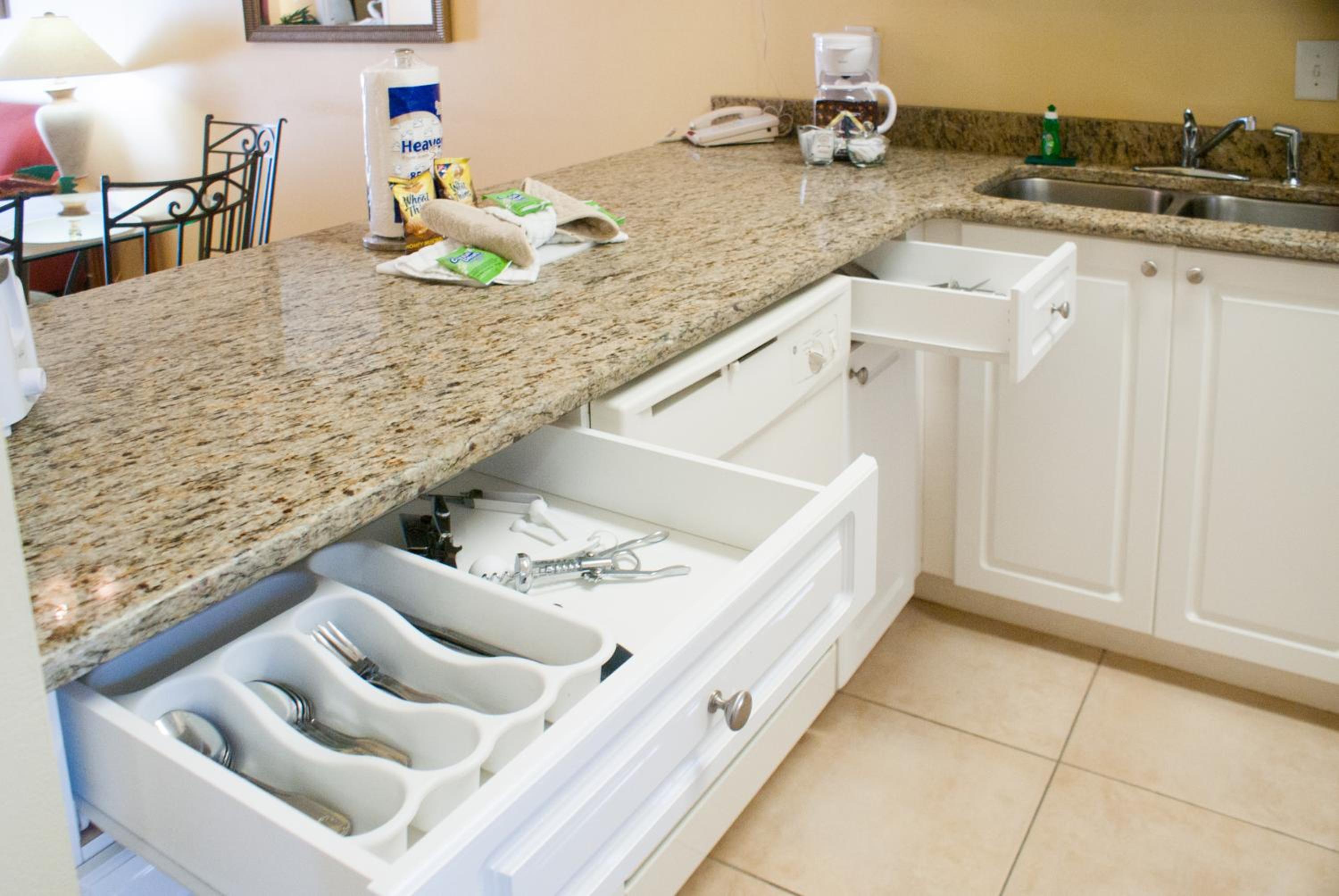 Deluxe Two-Bedroom Apartment