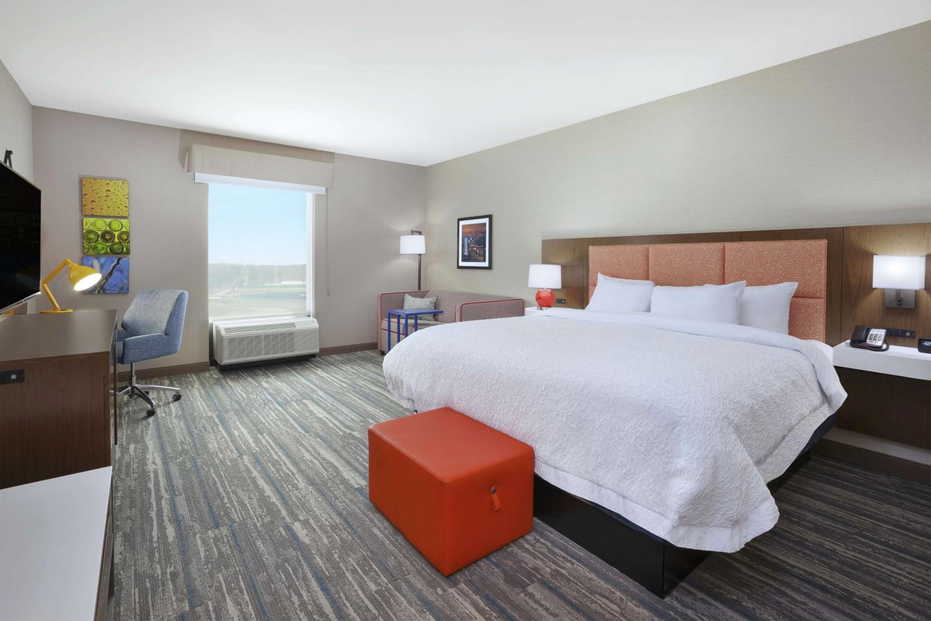 King Room with Sofa Bed - Hearing Access/Non-Smoking