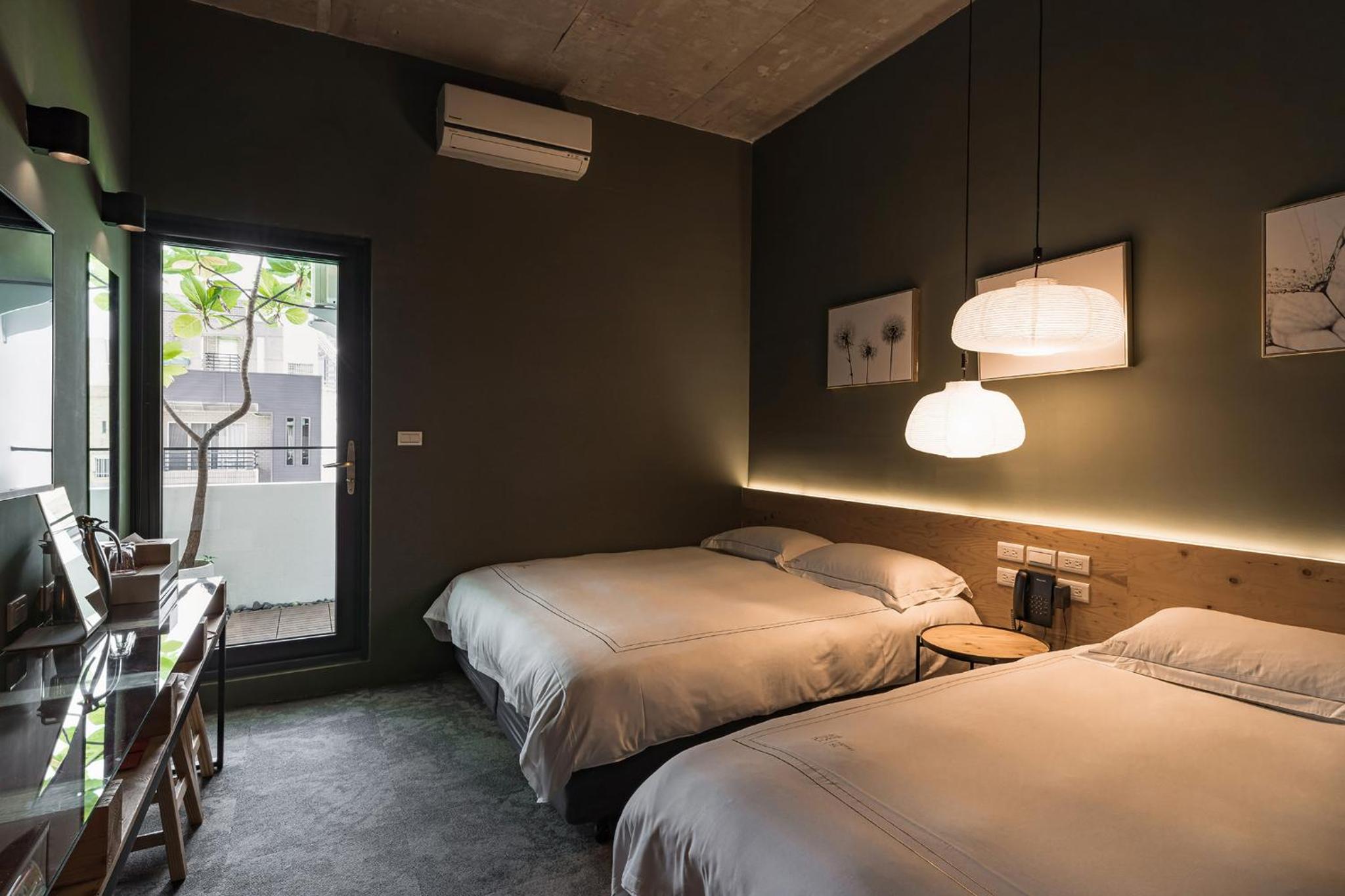 Deluxe Quadruple Room