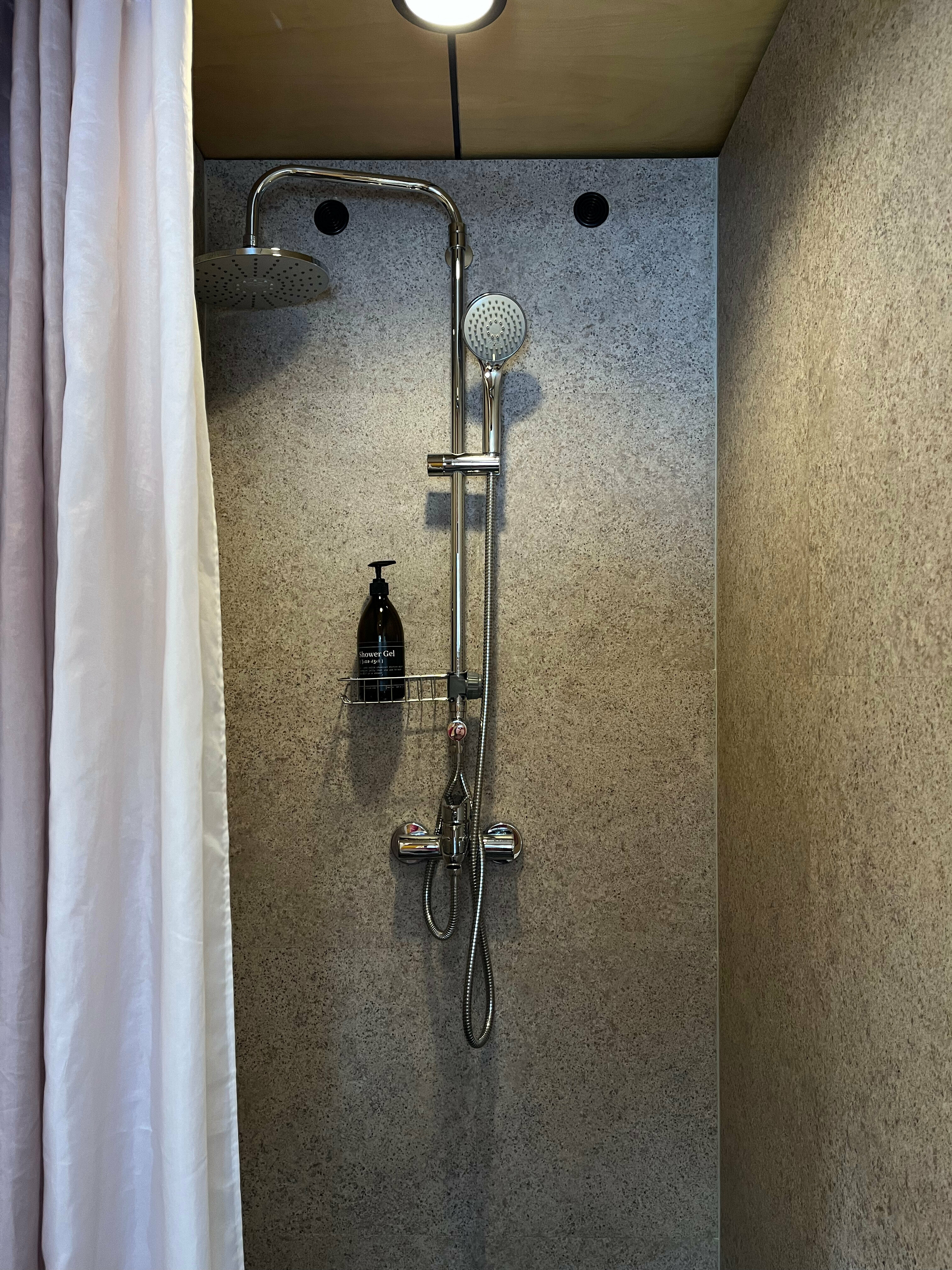 Дом с видом на лес