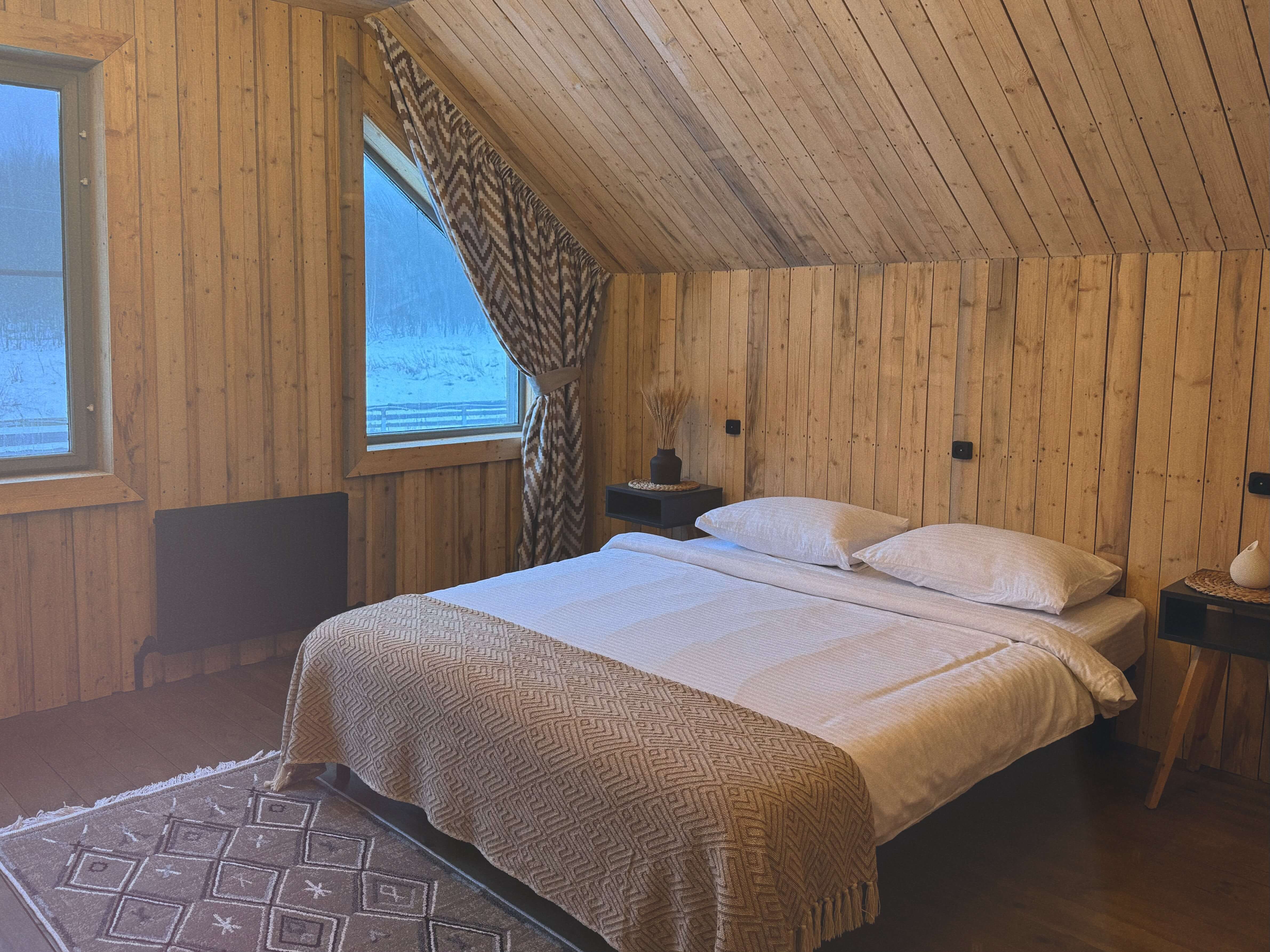 Большой дом GREY с тремя спальнями