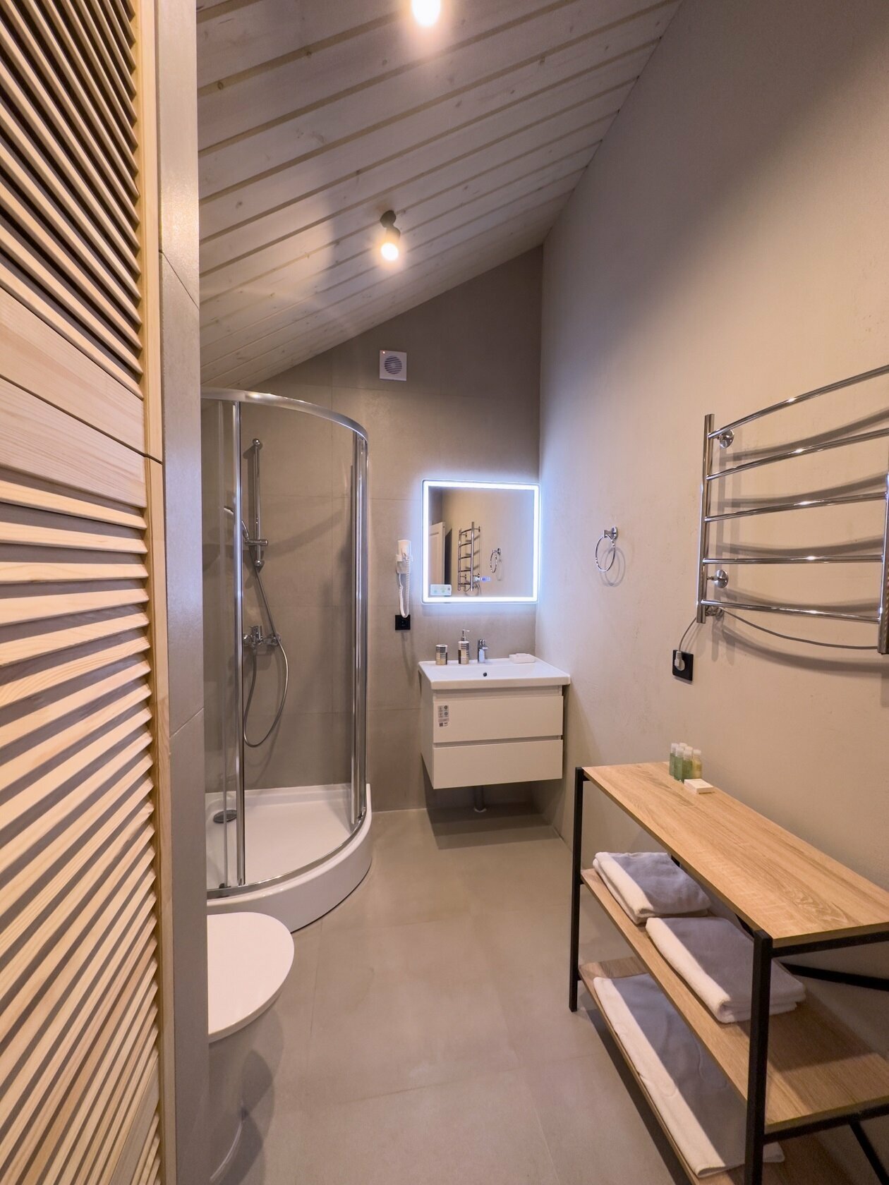 Коттедж с видом на лес