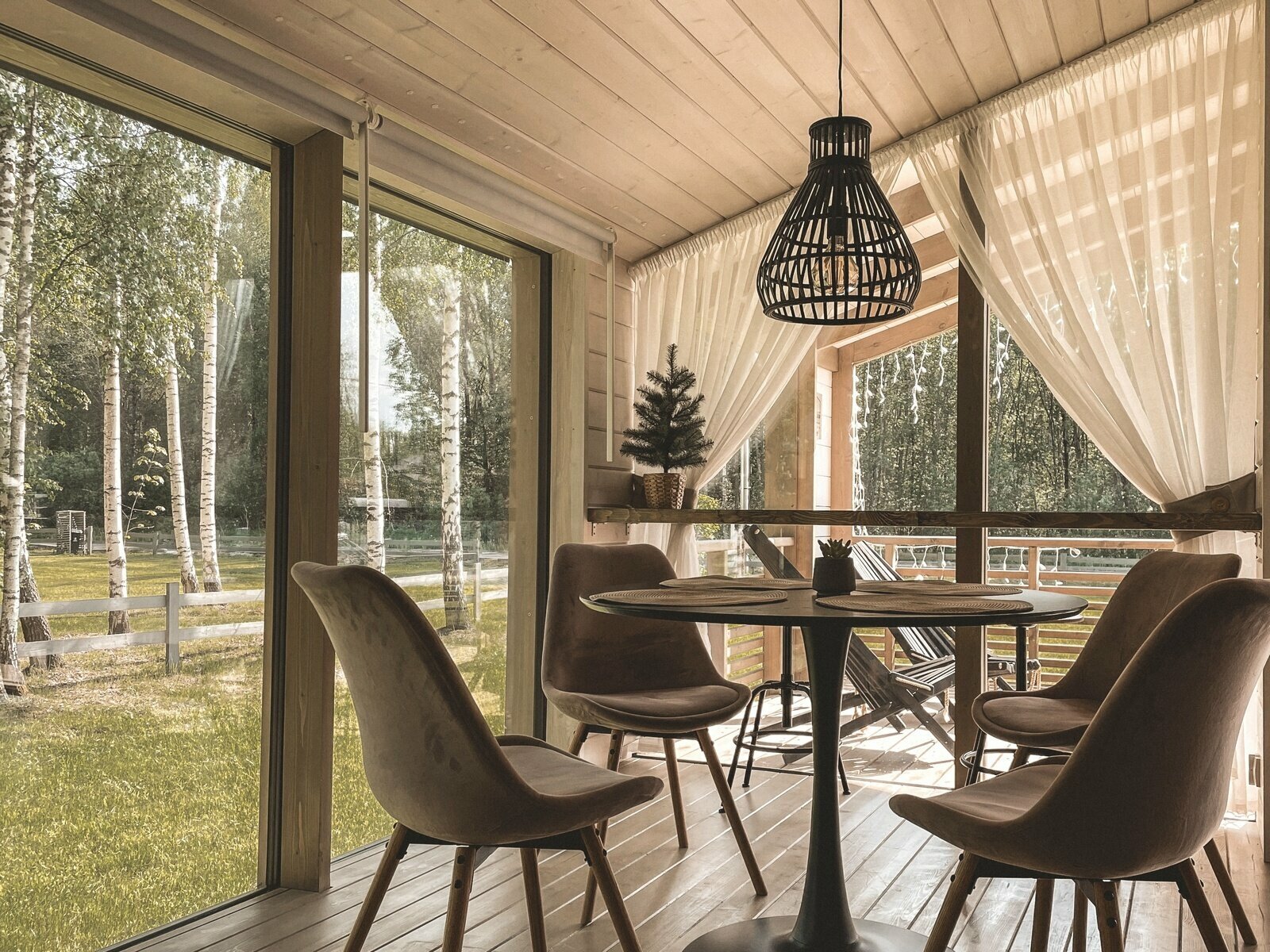 Коттедж с видом на лес