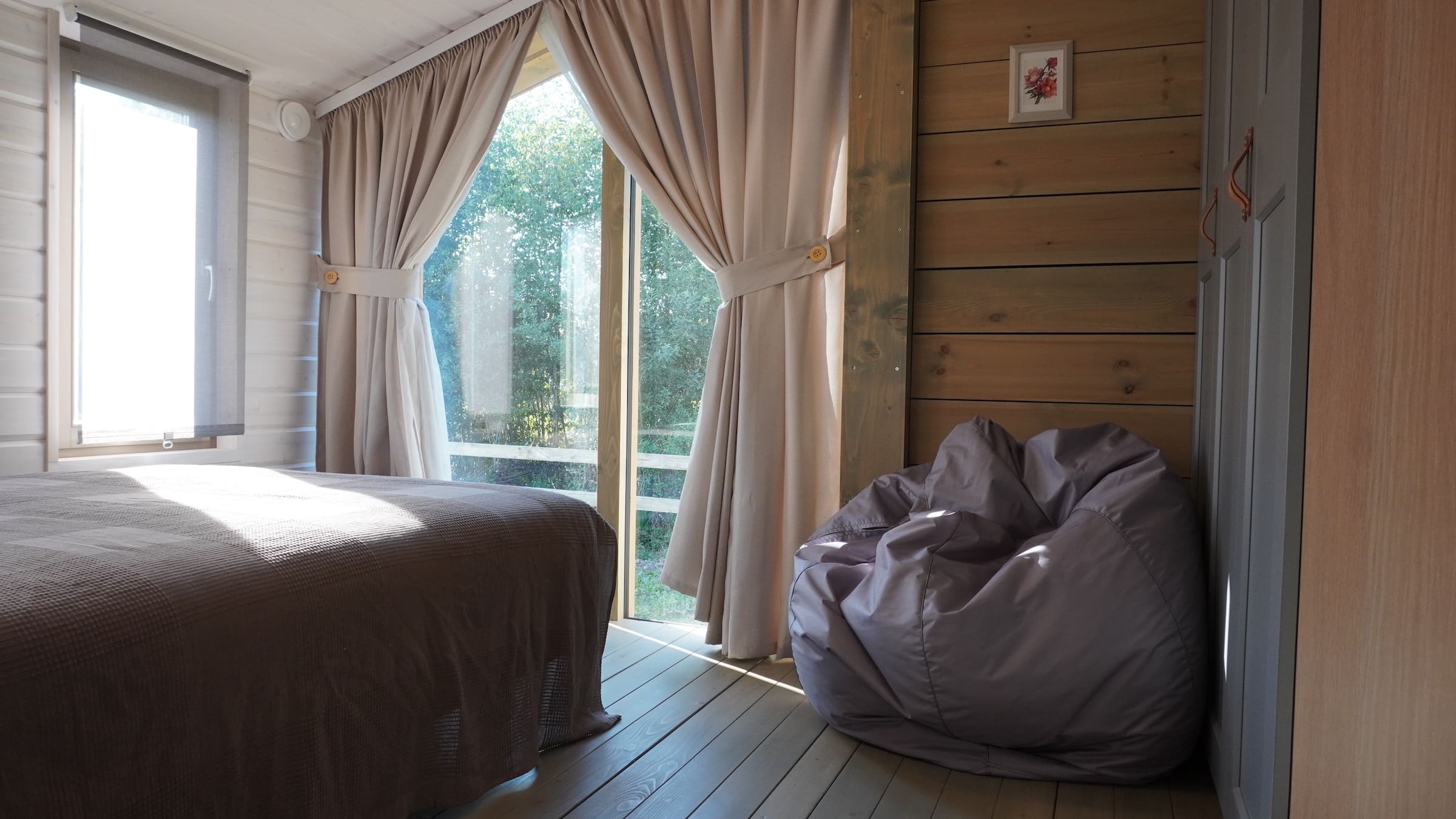 Коттедж с видом на лес