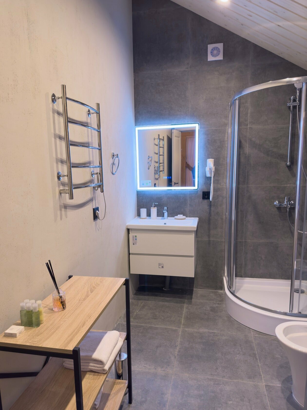 Коттедж с видом на лес