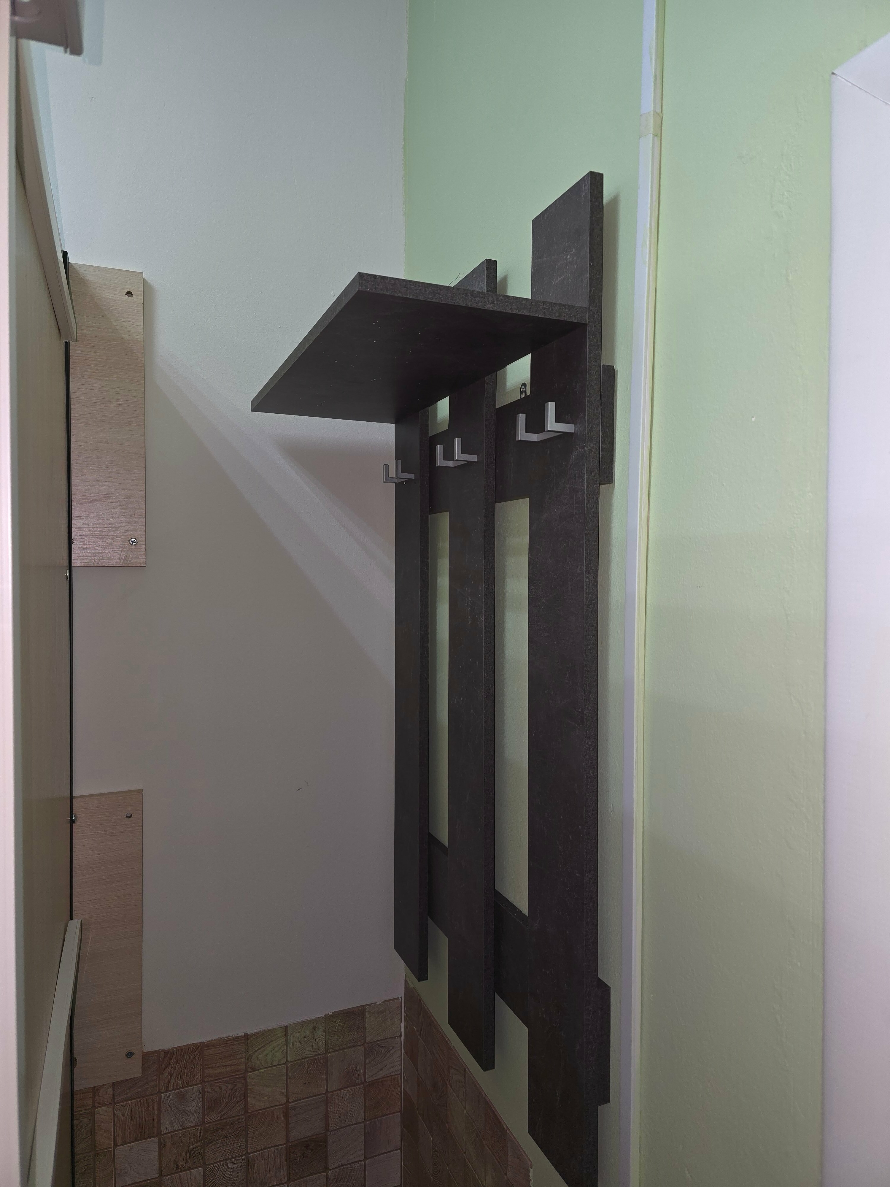 Спальное место на двухъярусной кровати в общем номере для женщин