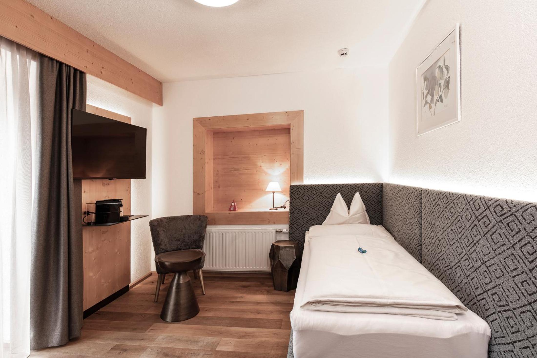 Five-Bedroom Apartment