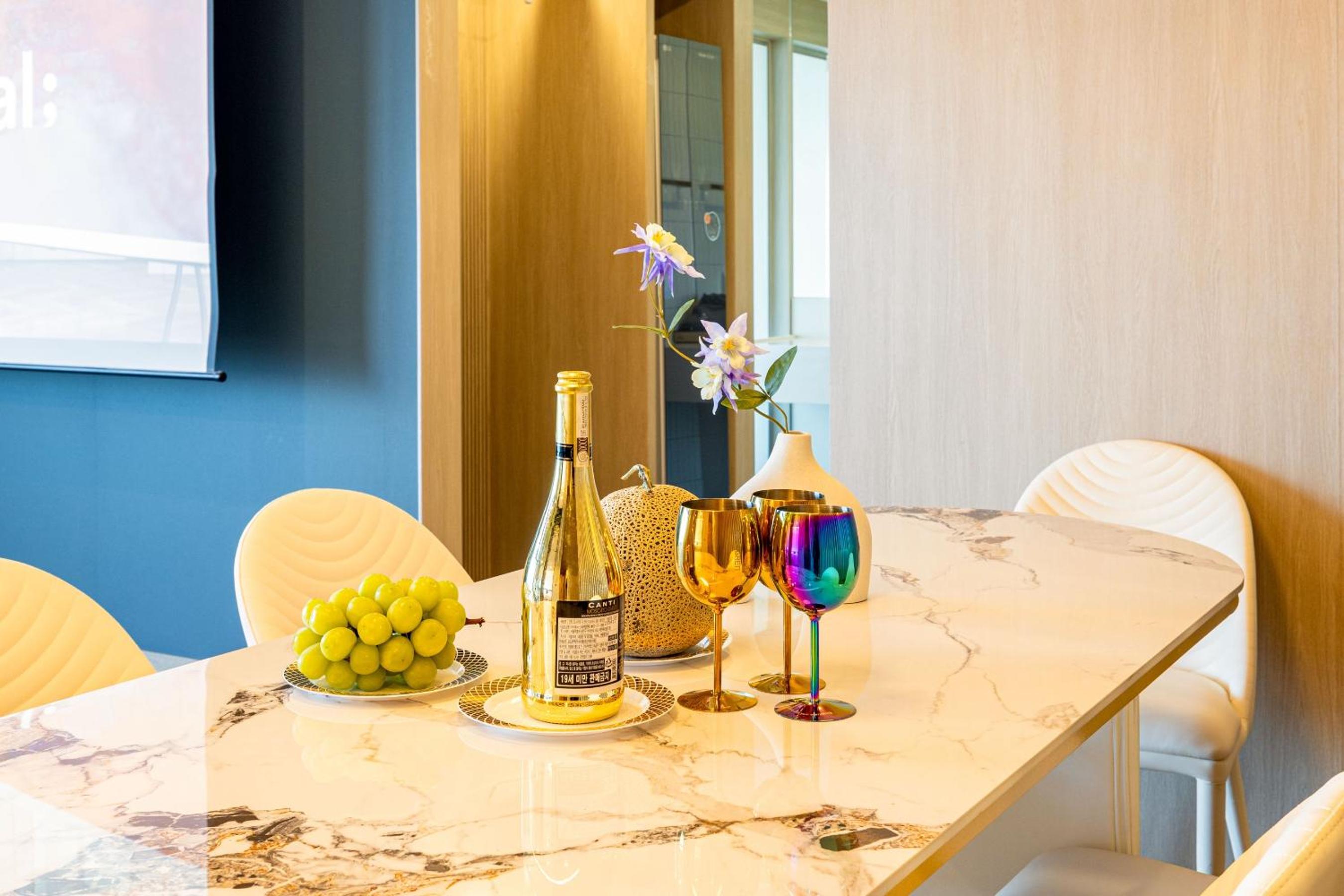 Big Pent Oean Theater