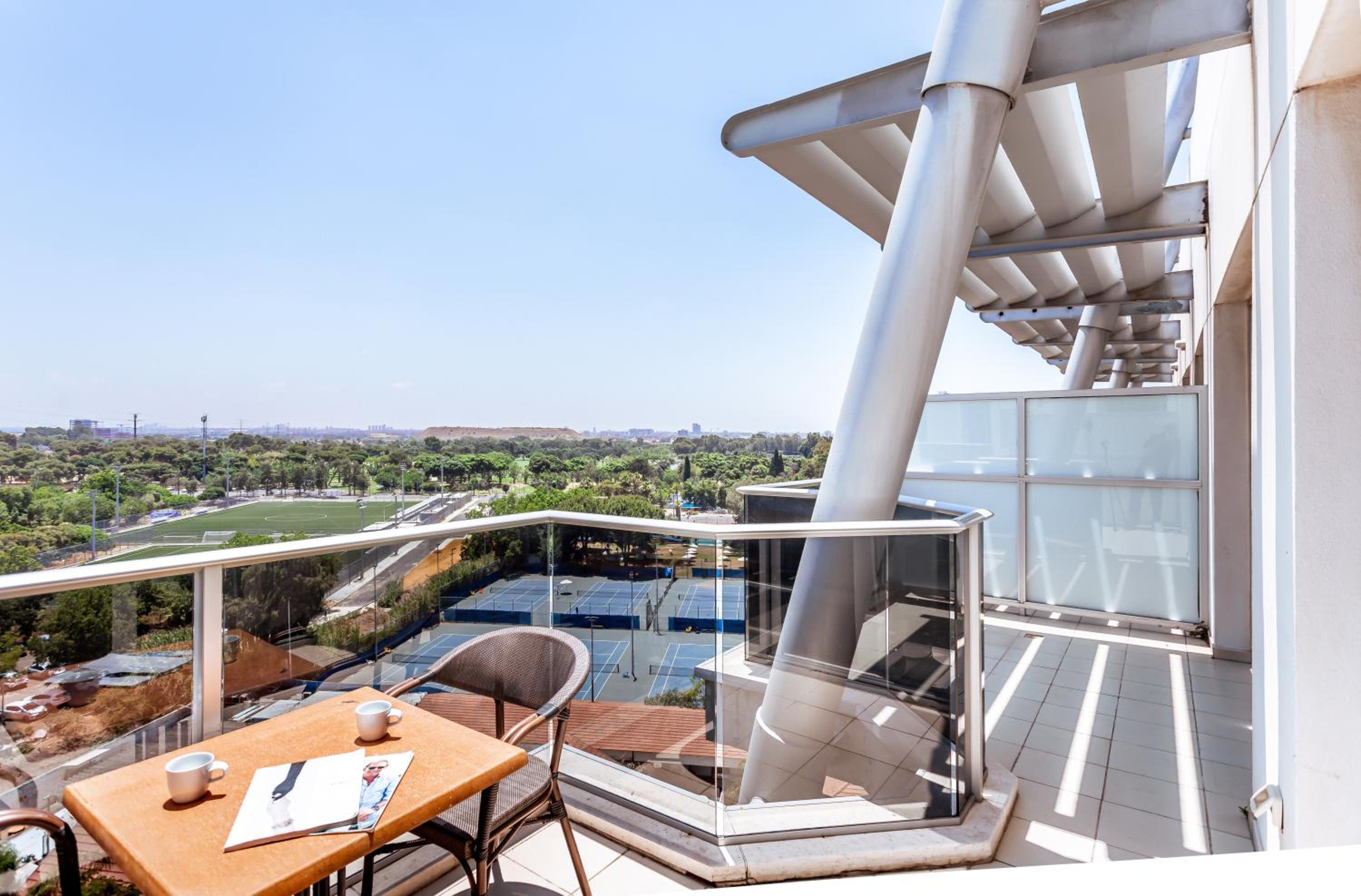 One Bedroom with Balcony 