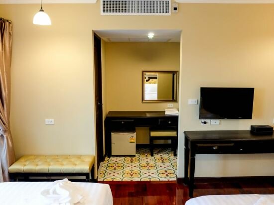Deluxe Triple Room