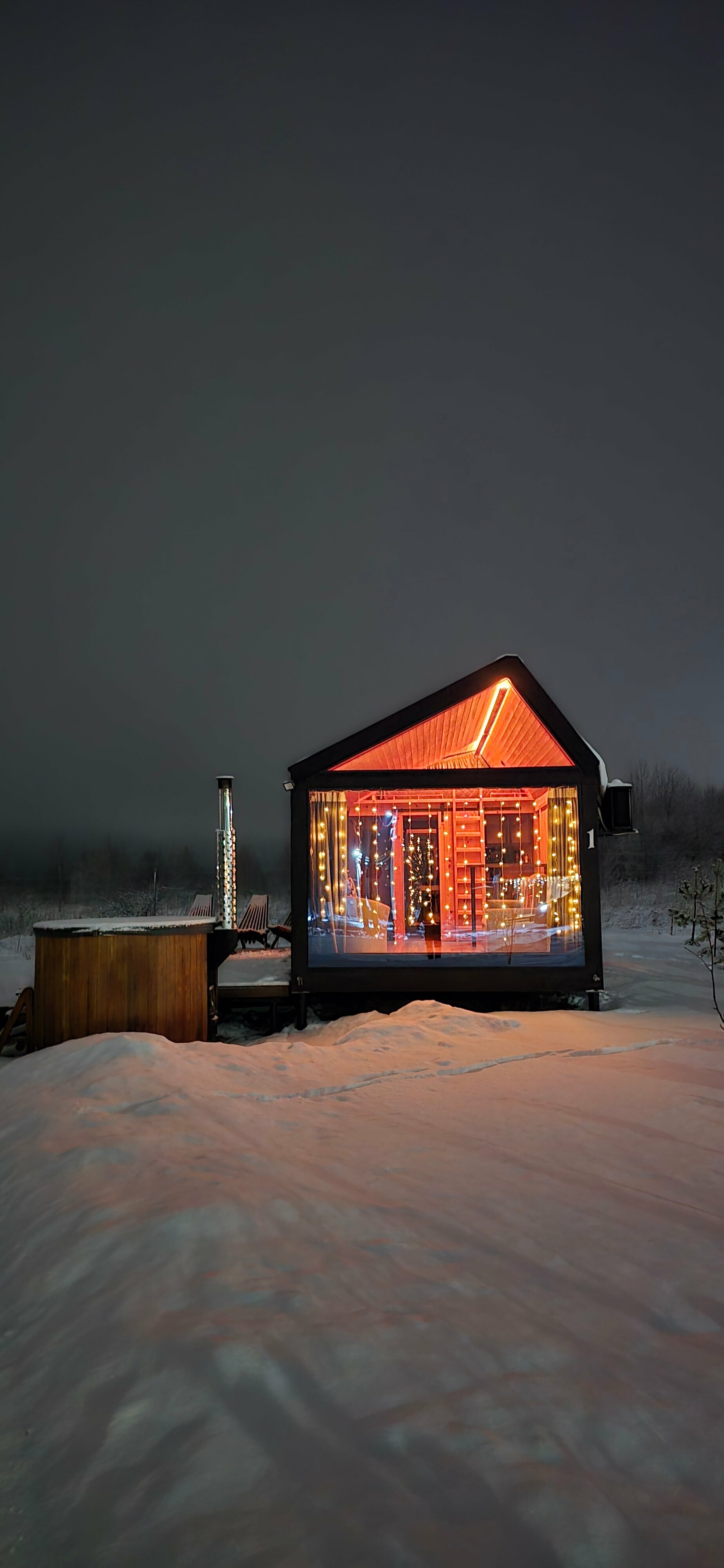 Фридом Барн с кроватью и купелью