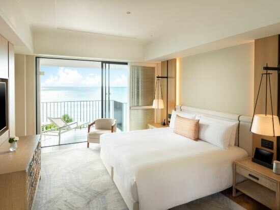 Executive Ocean Front Suite Twin