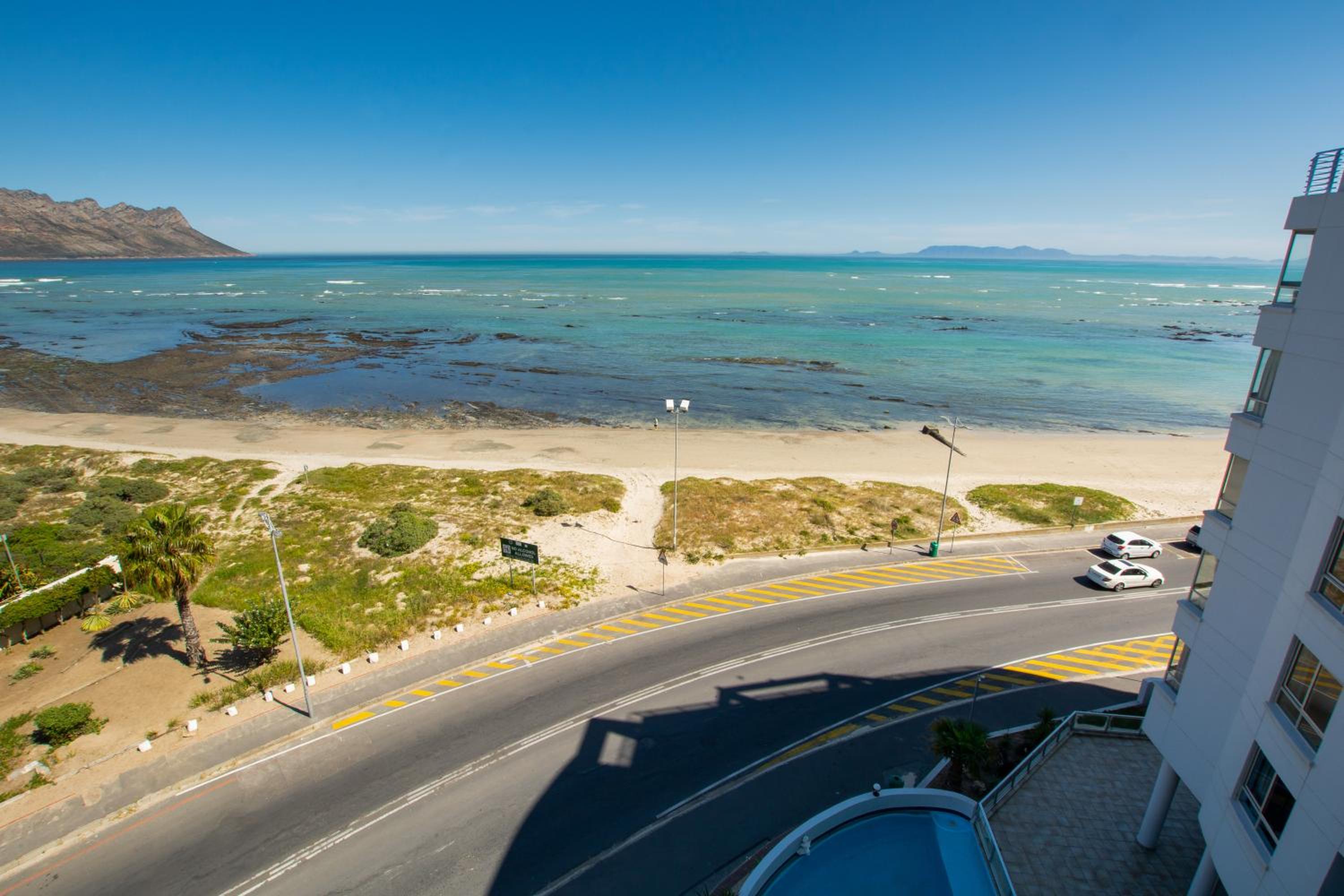 Family Room Sea Facing