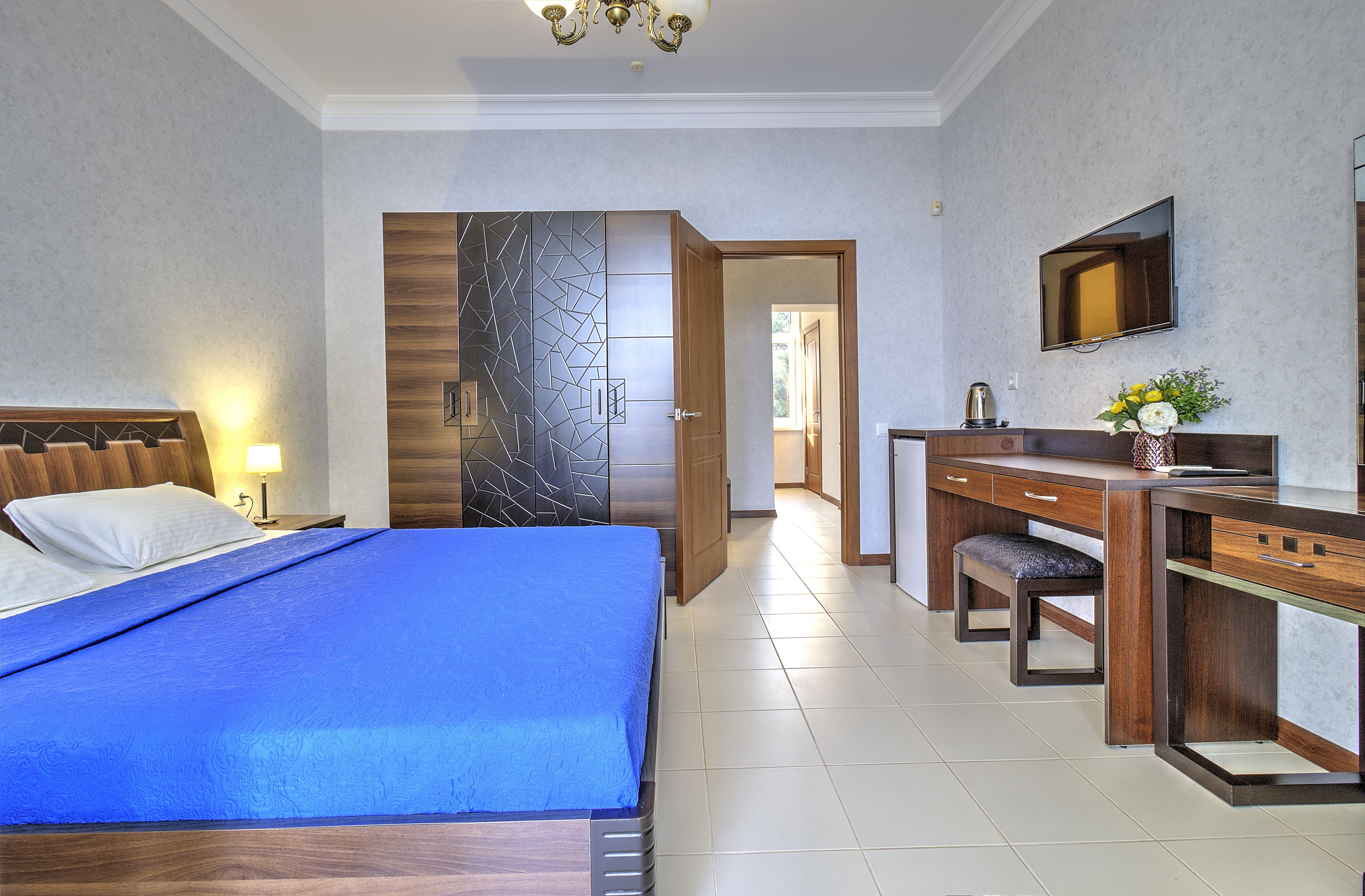 Семейный номер с видом на море