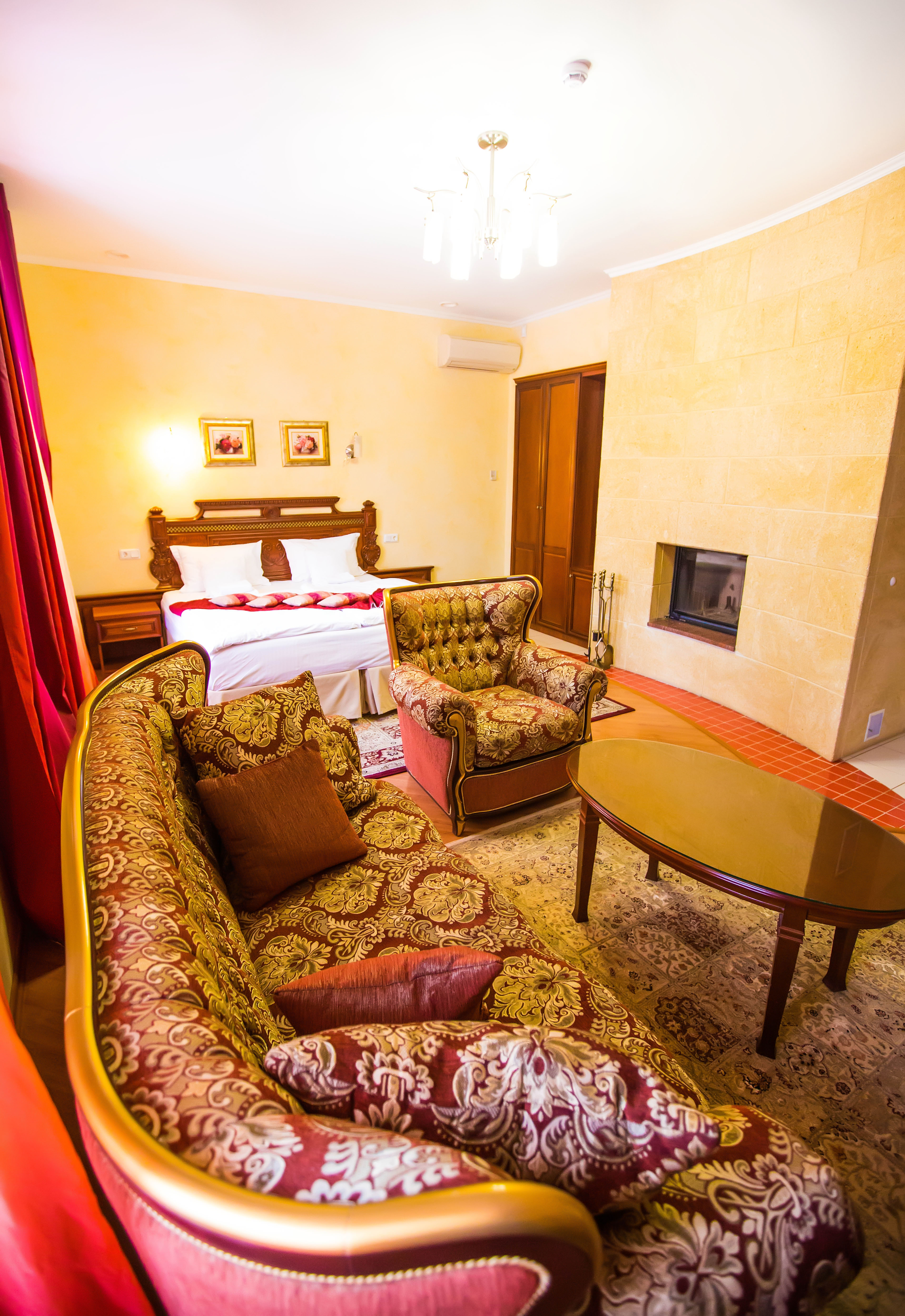 Люкс с кроватью размера «king-size»